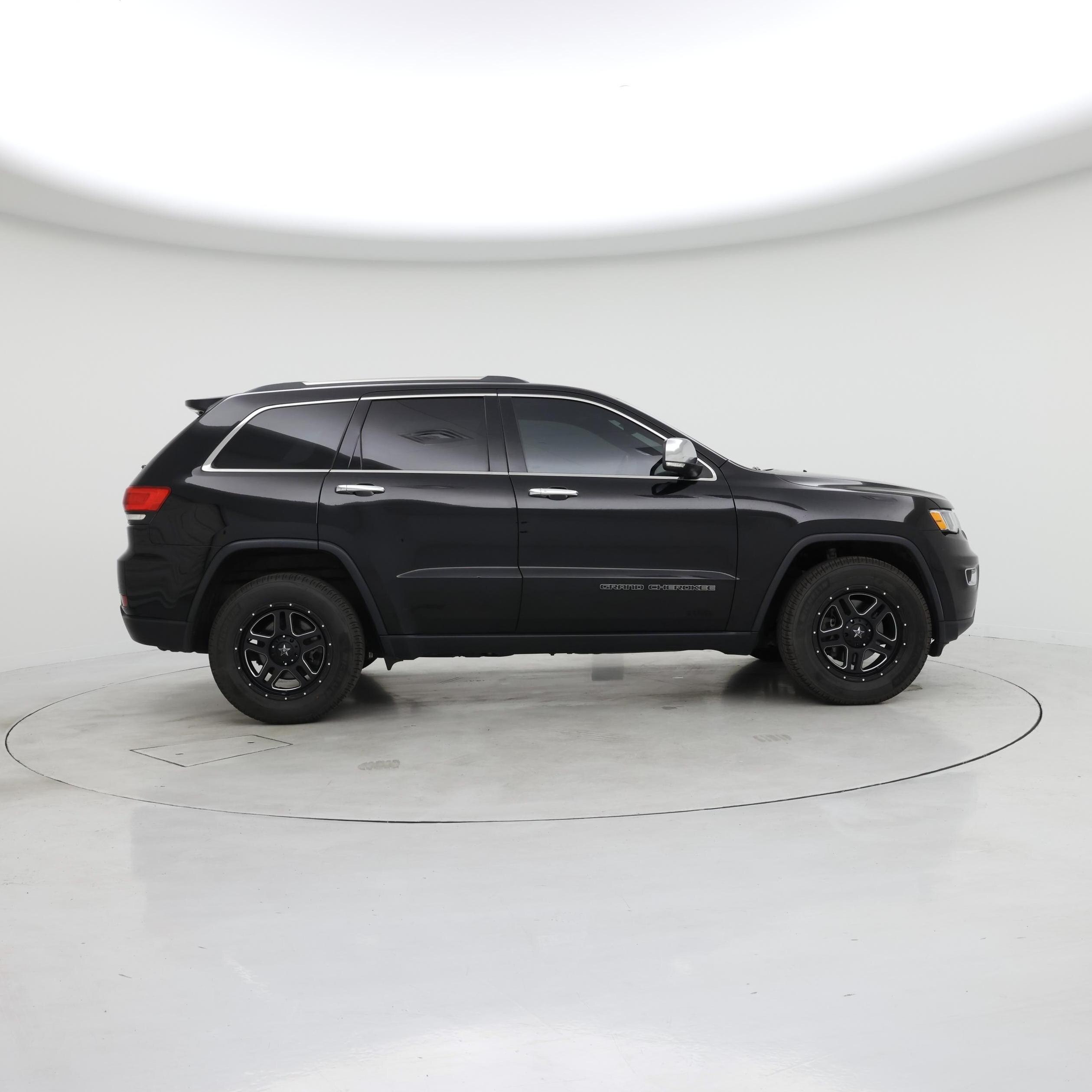 Thumbnail: 2019 Jeep Grand Cherokee - 7