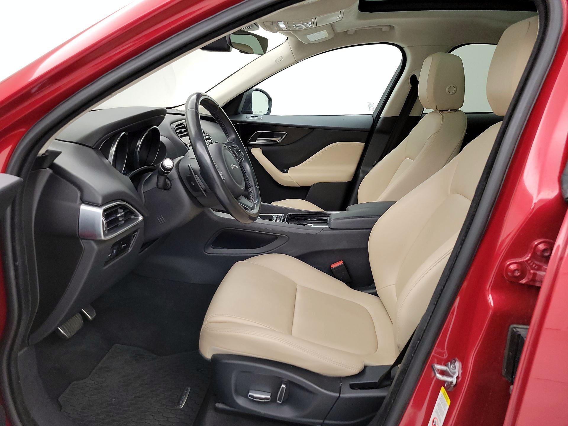 Thumbnail: 2019 Jaguar F-Pace - 11