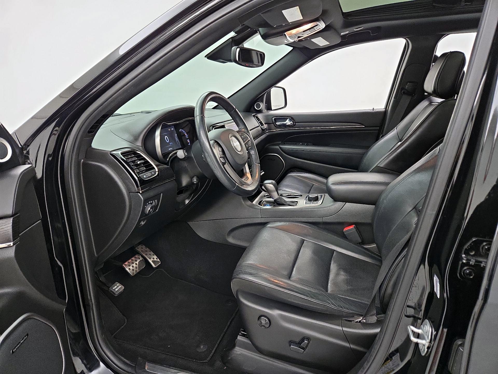 Thumbnail: 2019 Jeep Grand Cherokee - 11