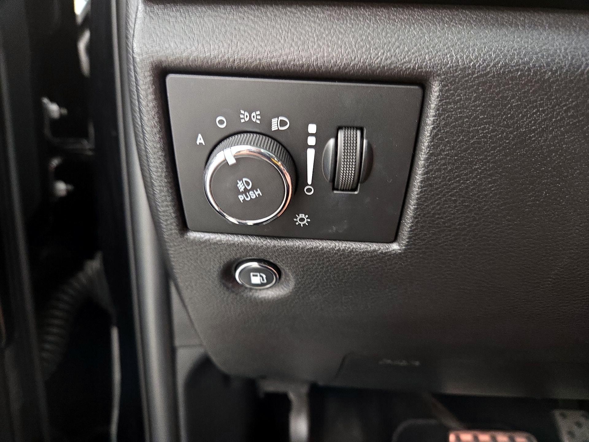 Thumbnail: 2019 Jeep Grand Cherokee - 13