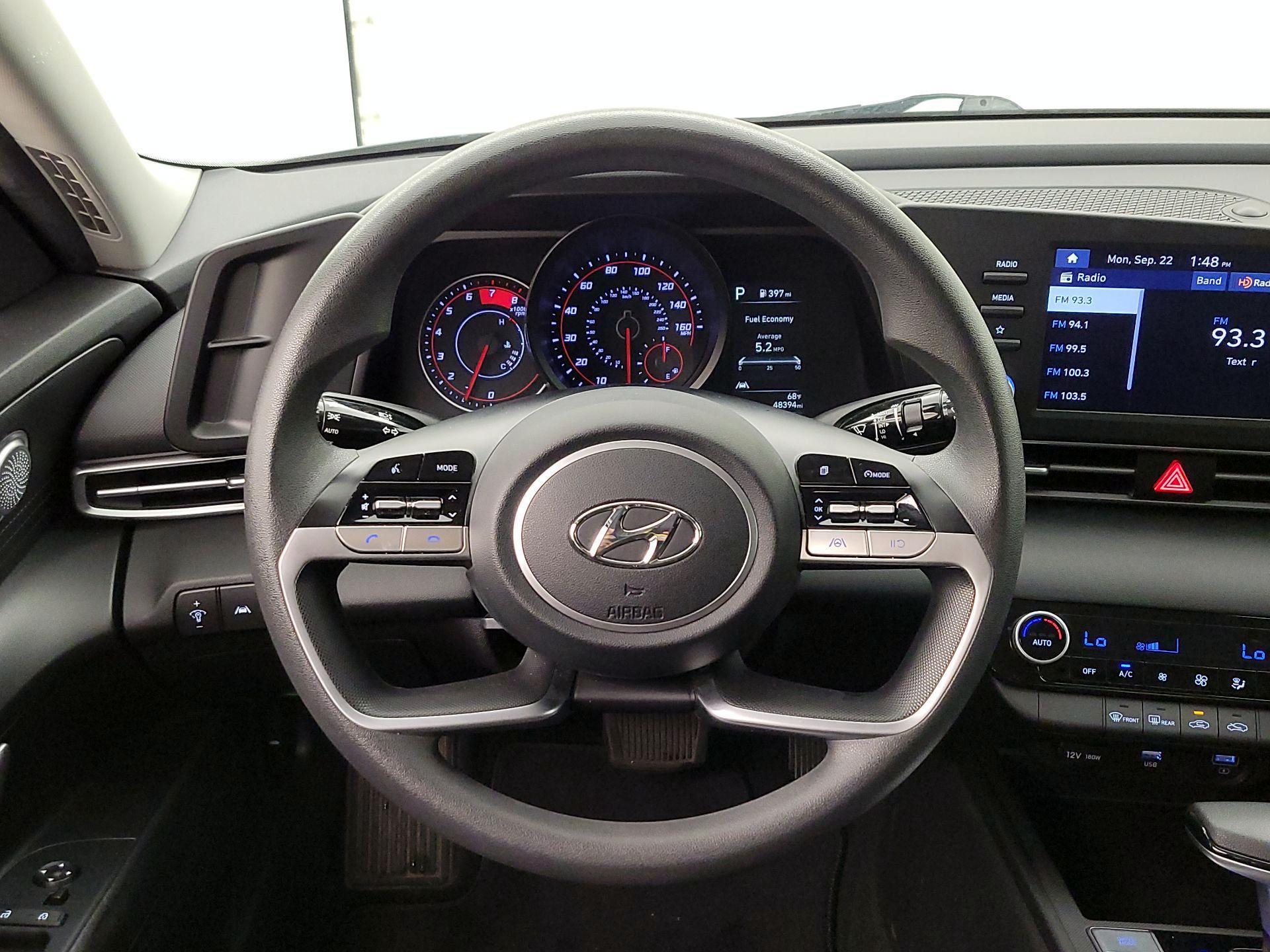 Thumbnail: 2021 Hyundai Elantra - 10