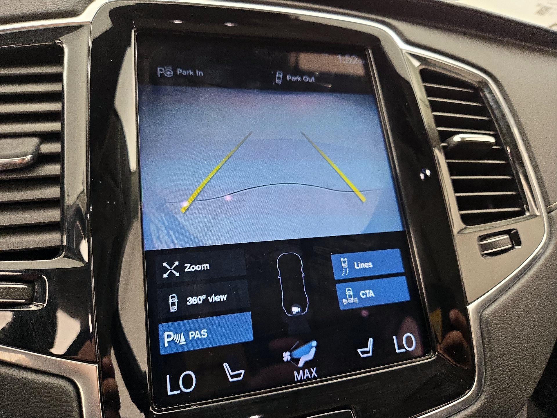 Thumbnail: 2021 Volvo XC90 - 14
