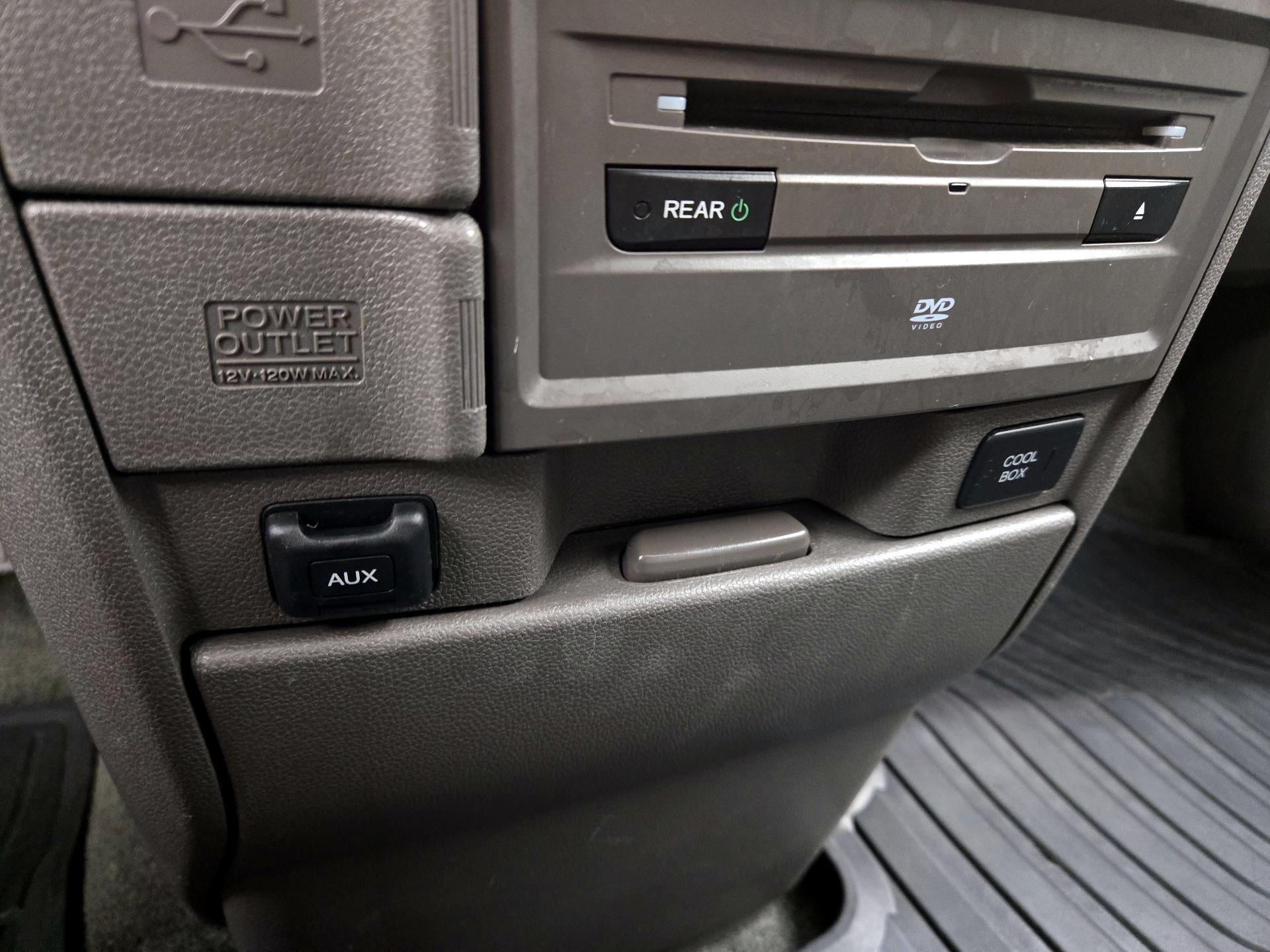 Thumbnail: 2016 Honda Odyssey - 18