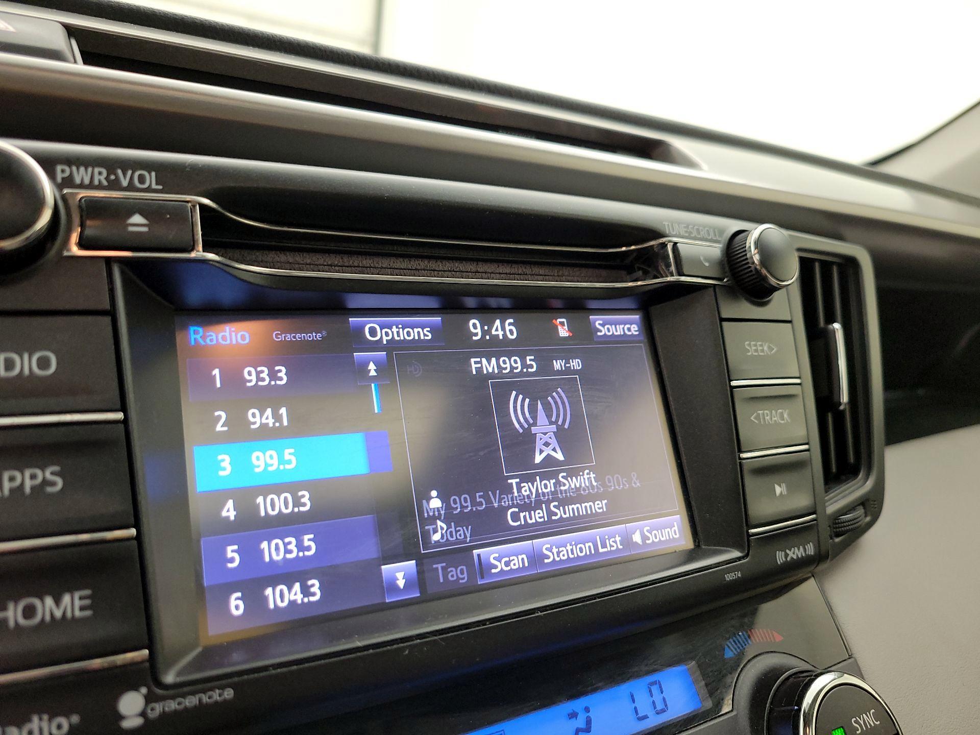 Thumbnail: 2017 Toyota RAV4 - 15