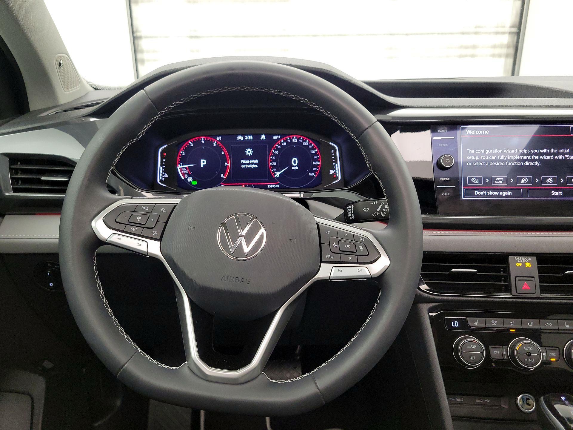 Thumbnail: 2023 Volkswagen Taos - 10