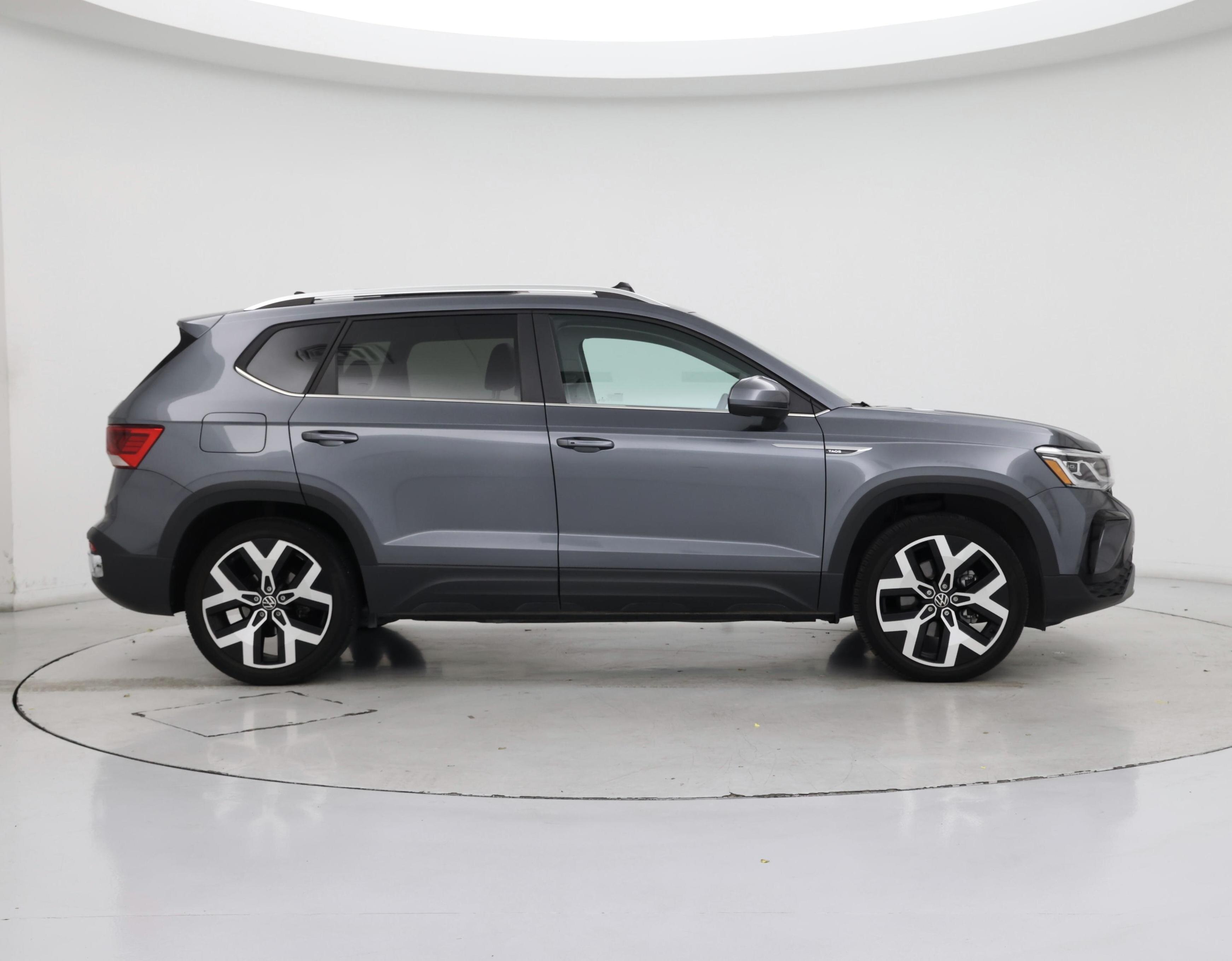 Thumbnail: 2023 Volkswagen Taos - 7