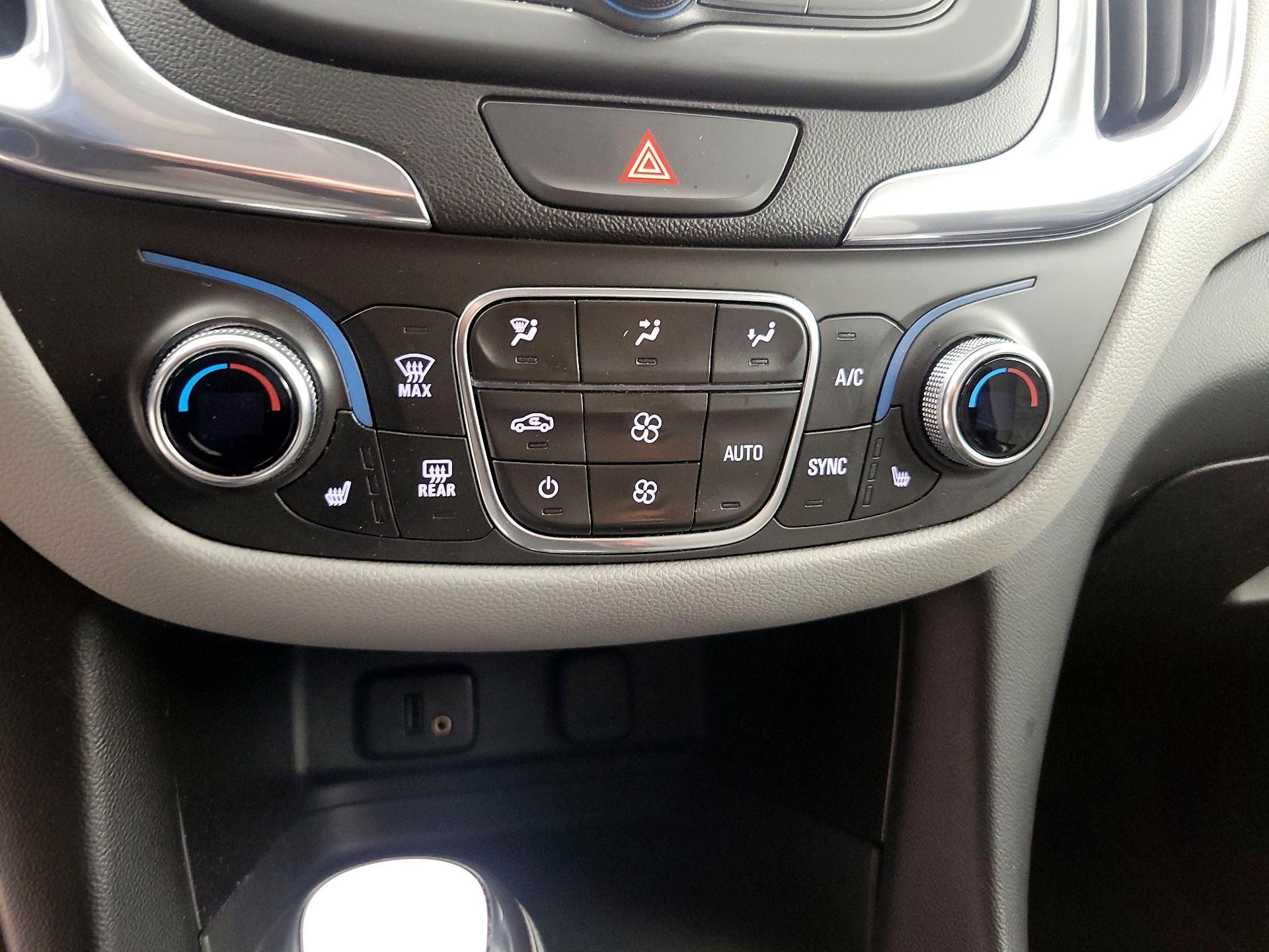 Thumbnail: 2018 Chevrolet Equinox - 16