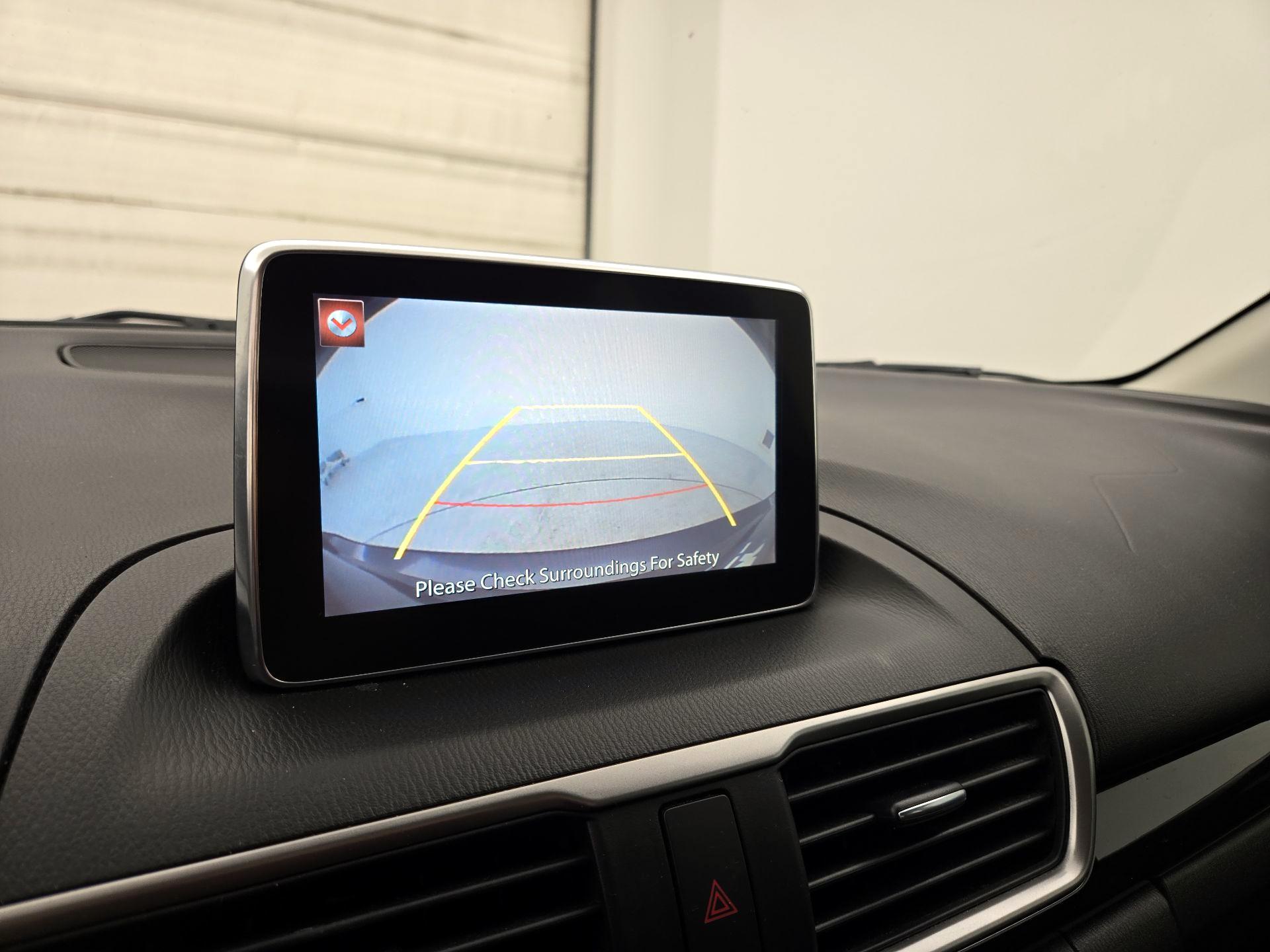 Thumbnail: 2016 Mazda Mazda3 - 15