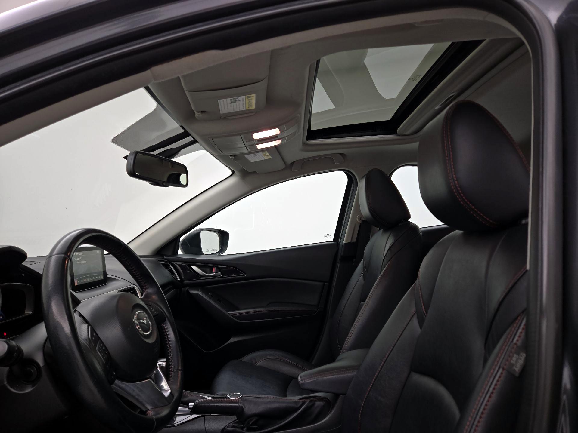 Thumbnail: 2016 Mazda Mazda3 - 20