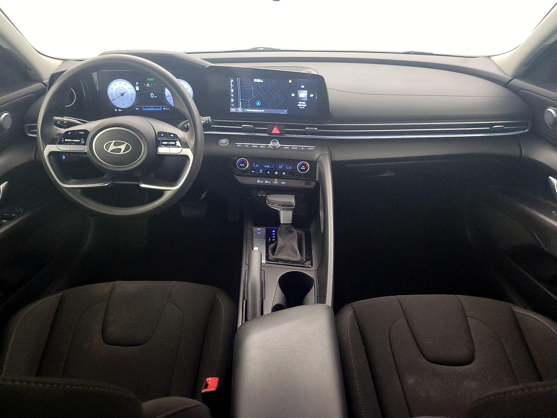 Thumbnail: 2024 Hyundai Elantra - 9