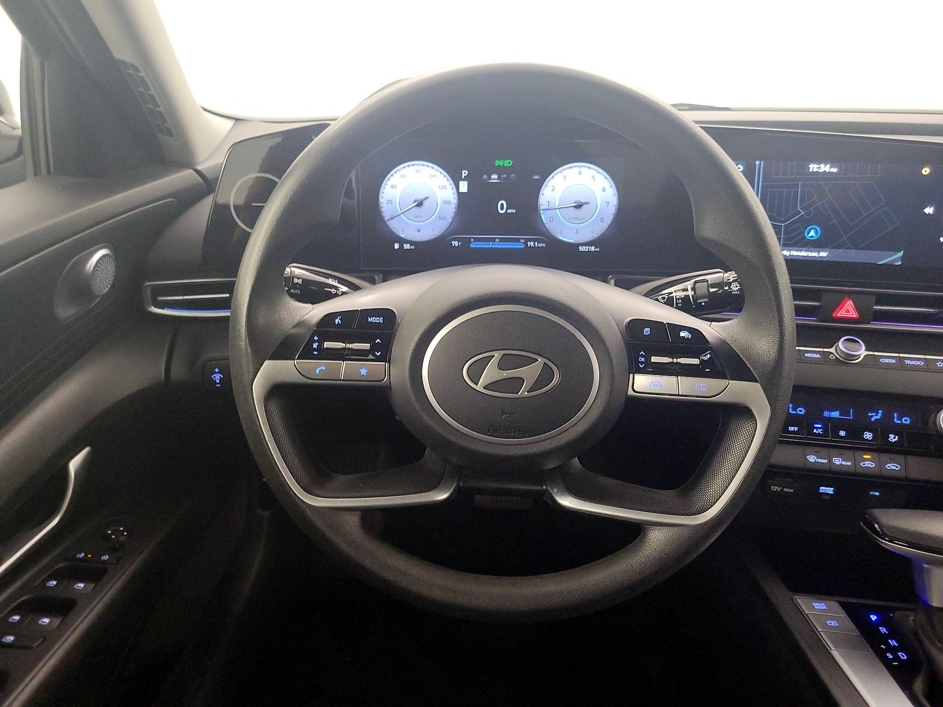 Thumbnail: 2024 Hyundai Elantra - 10