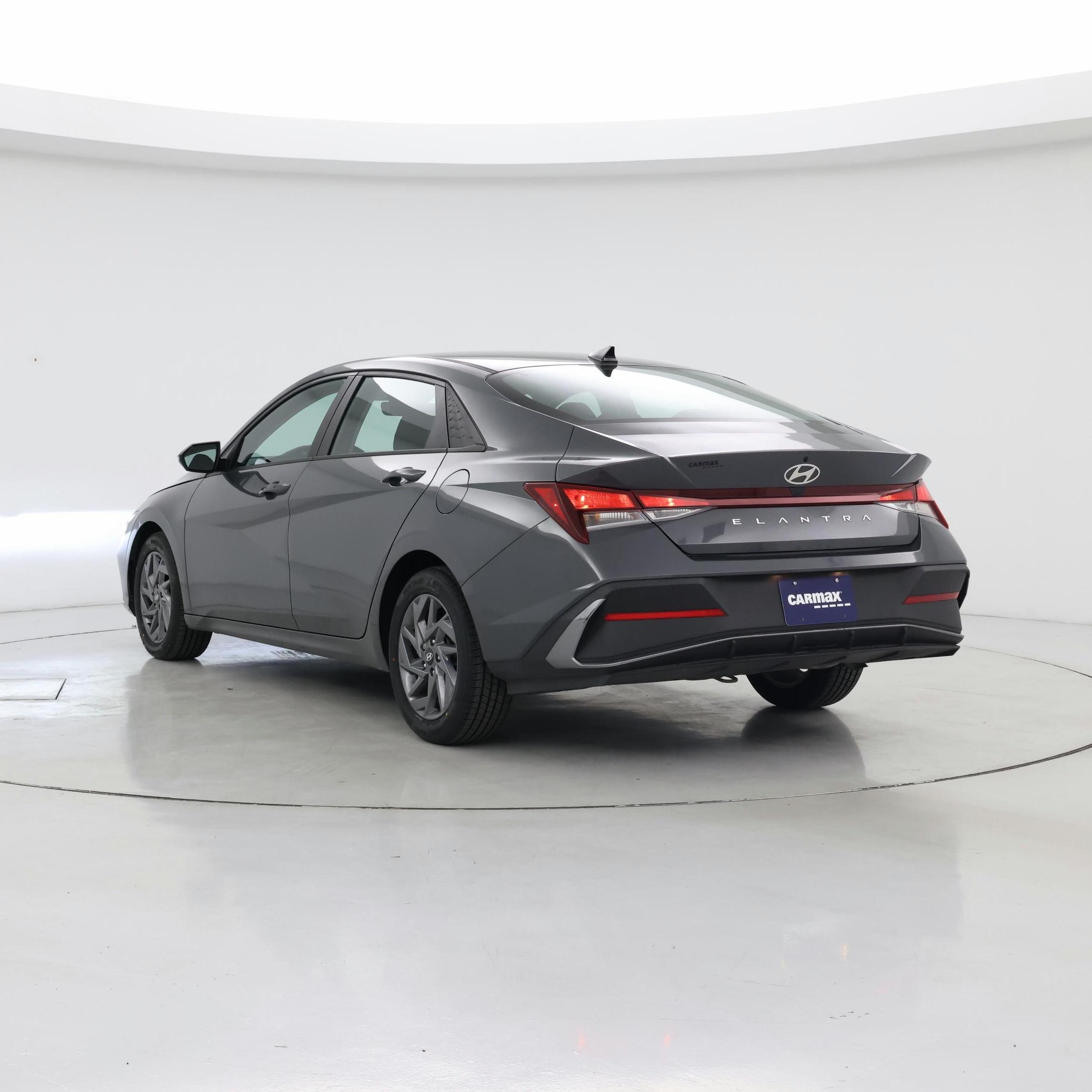 Thumbnail: 2024 Hyundai Elantra - 2