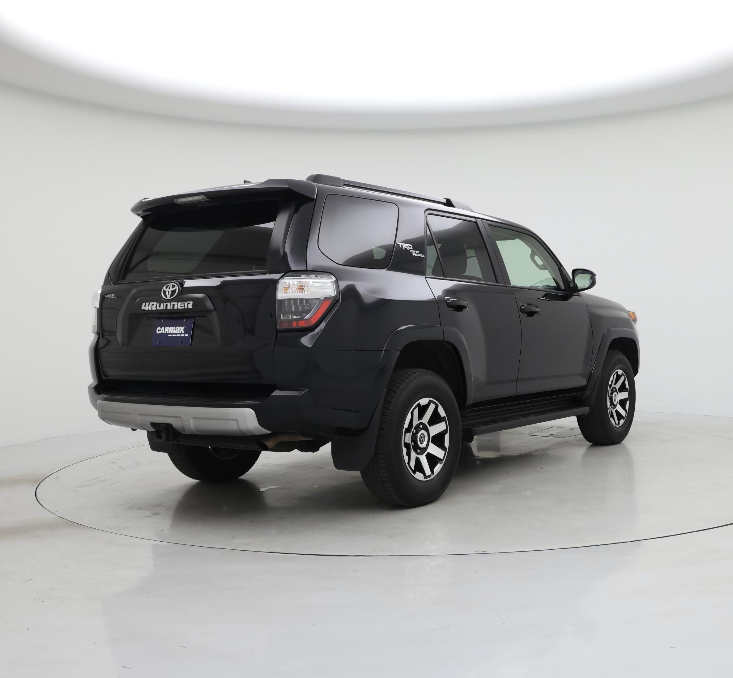 Thumbnail: 2024 Toyota 4Runner - 8