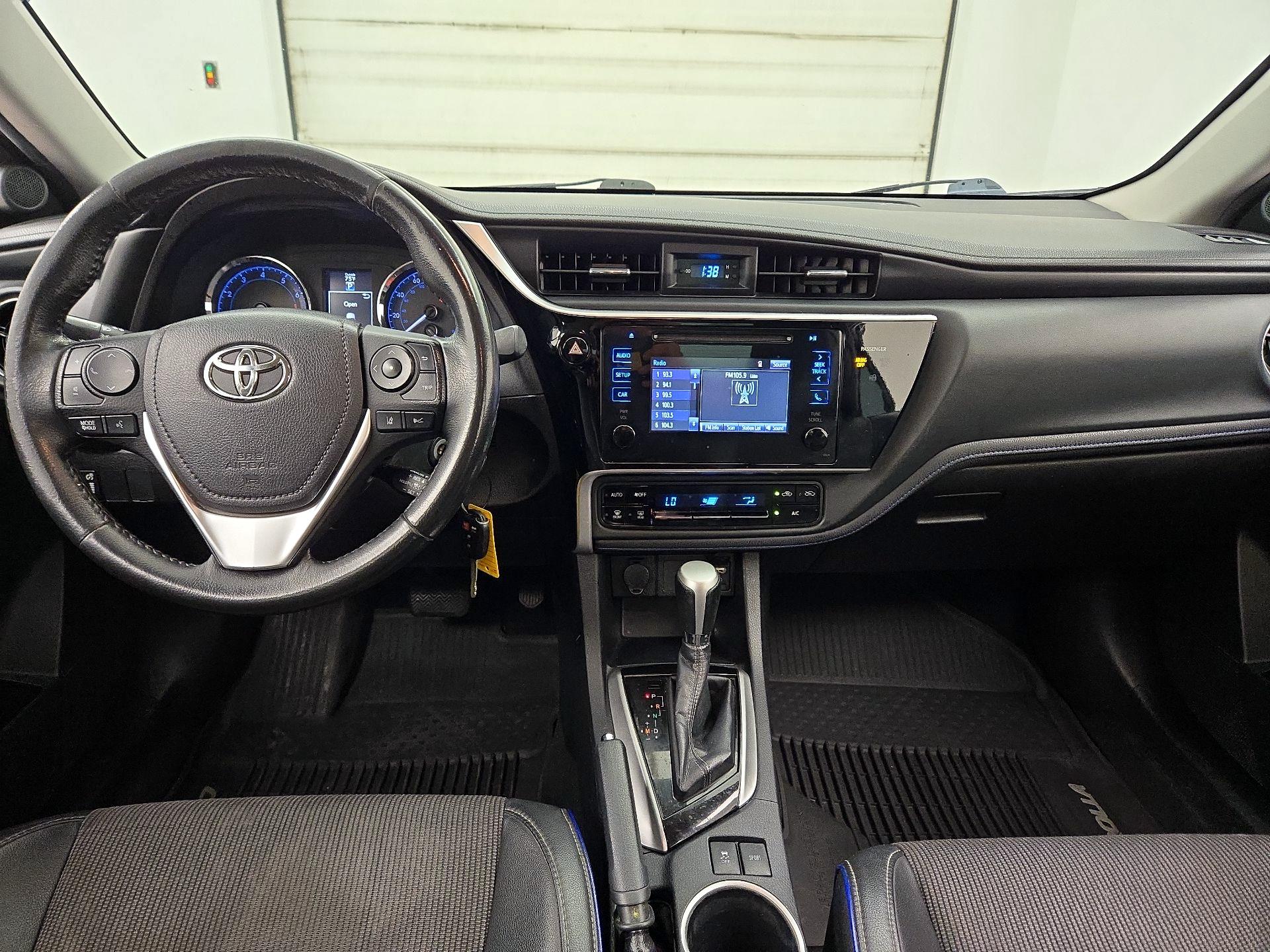 Thumbnail: 2017 Toyota Corolla - 9