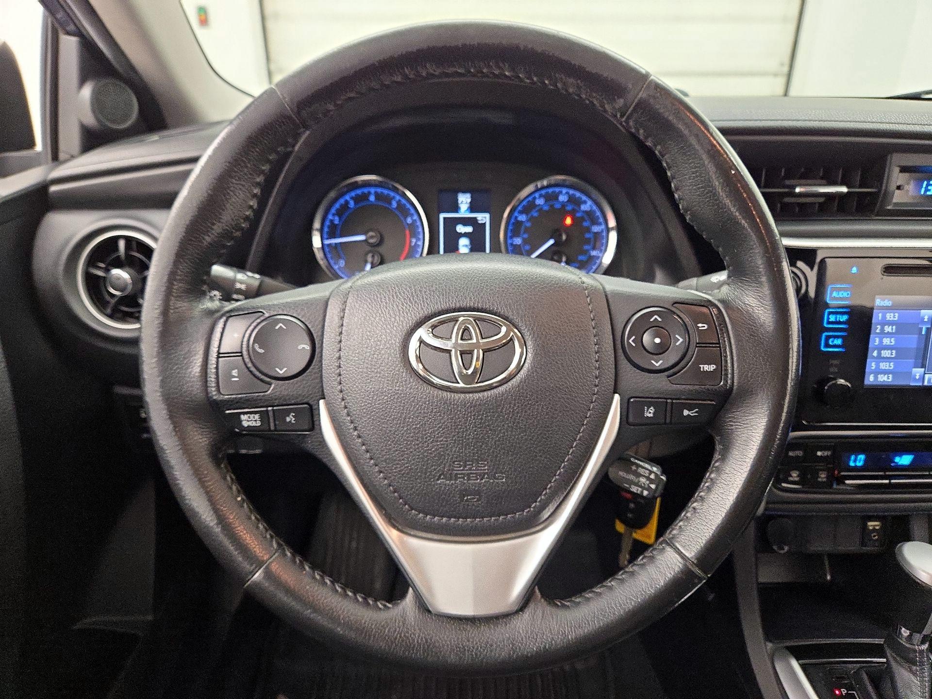 Thumbnail: 2017 Toyota Corolla - 10
