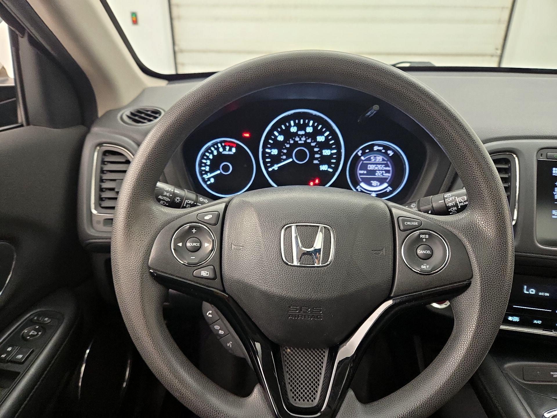 Thumbnail: 2016 Honda HR-V - 10