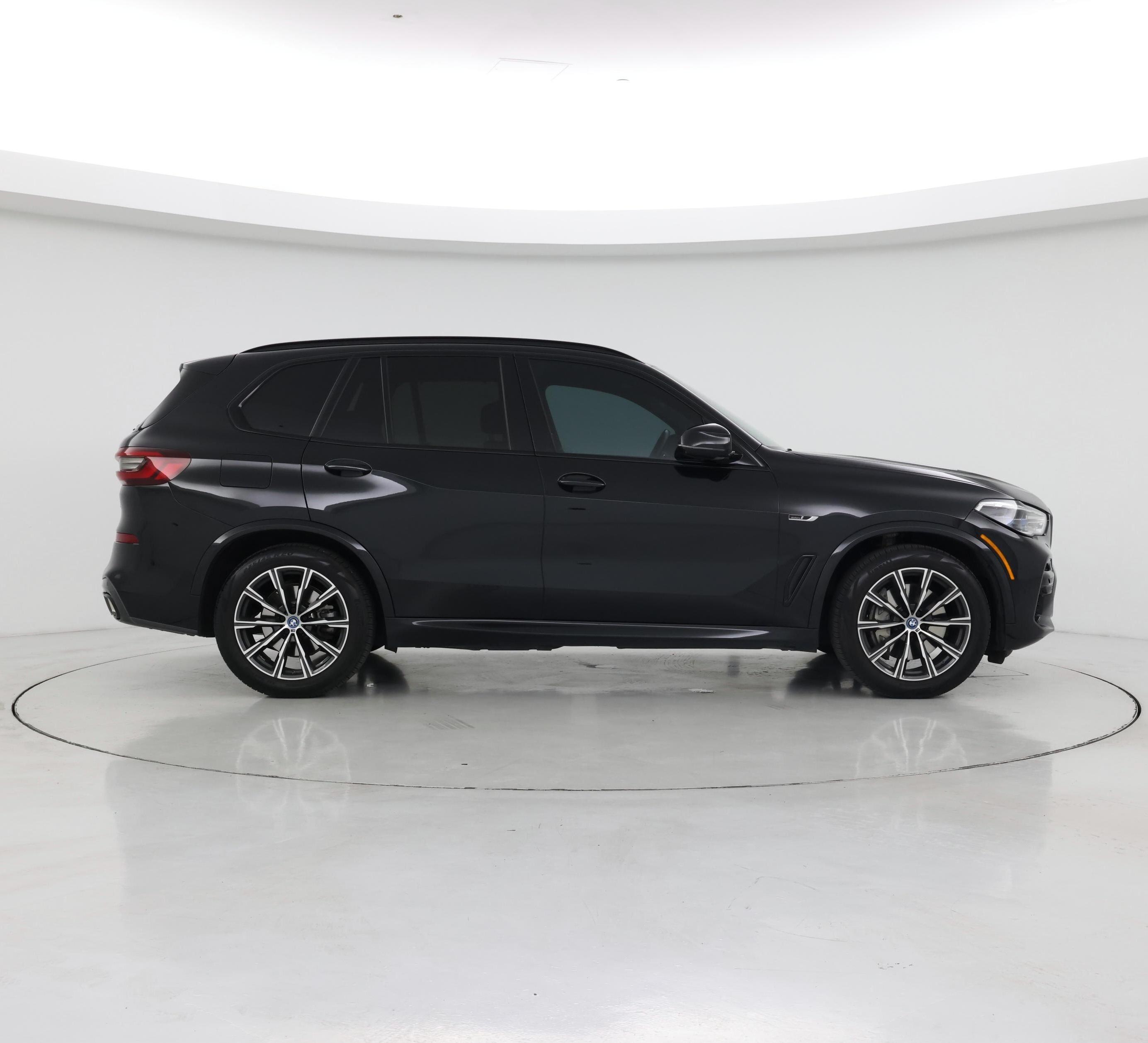 Thumbnail: 2023 BMW X5 - 7