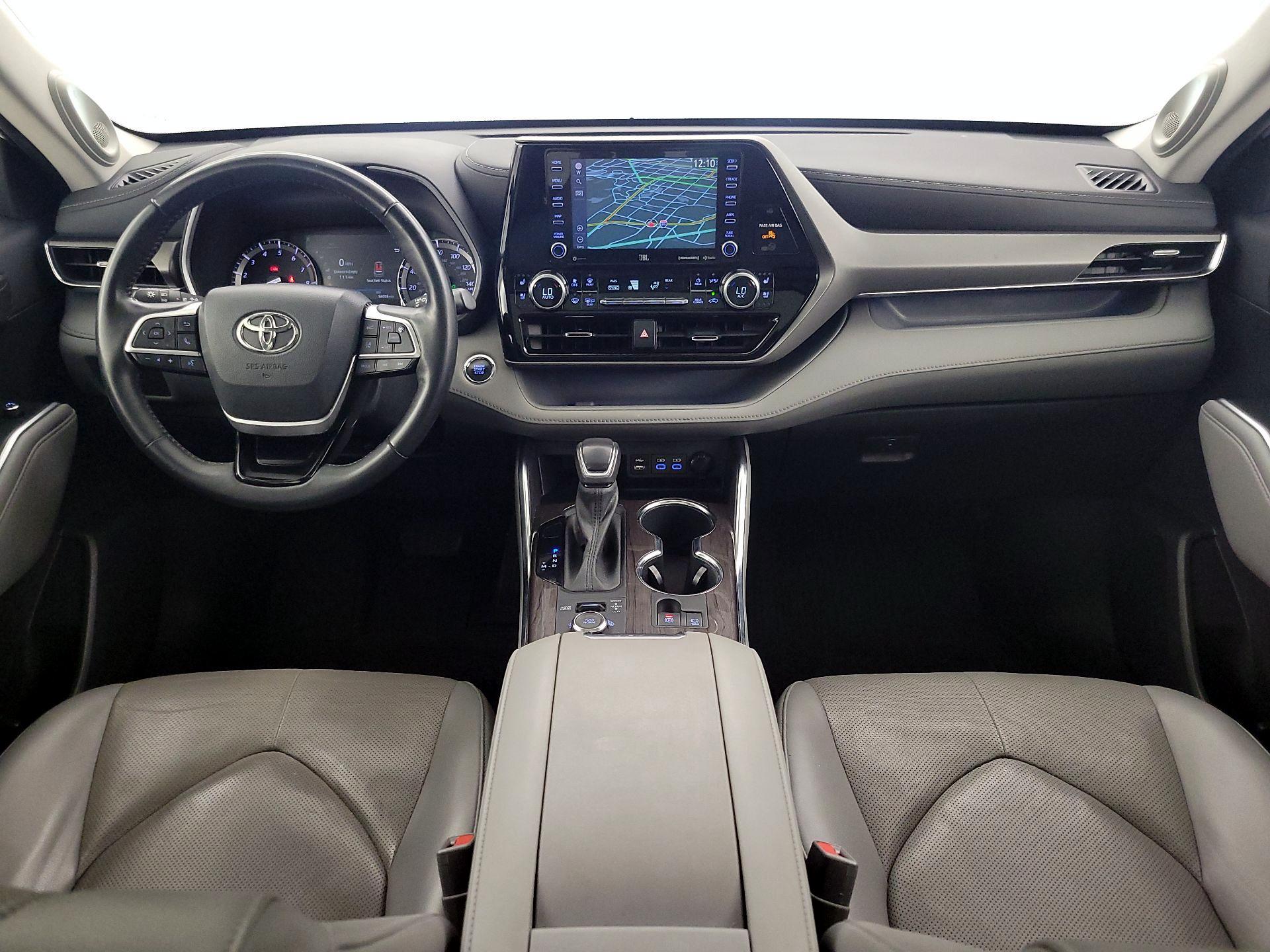 Thumbnail: 2022 Toyota Highlander - 9