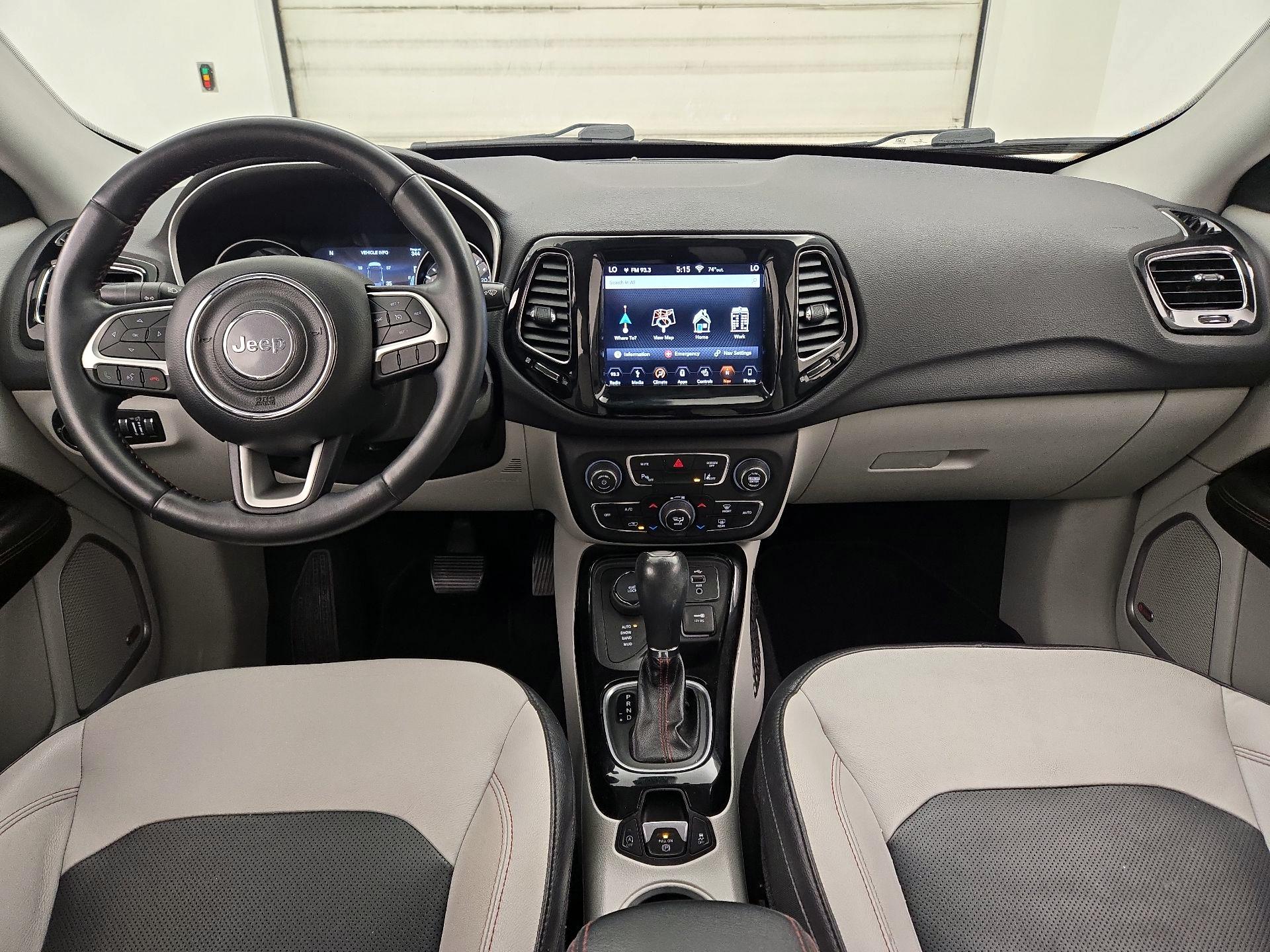 Thumbnail: 2018 Jeep Compass - 9