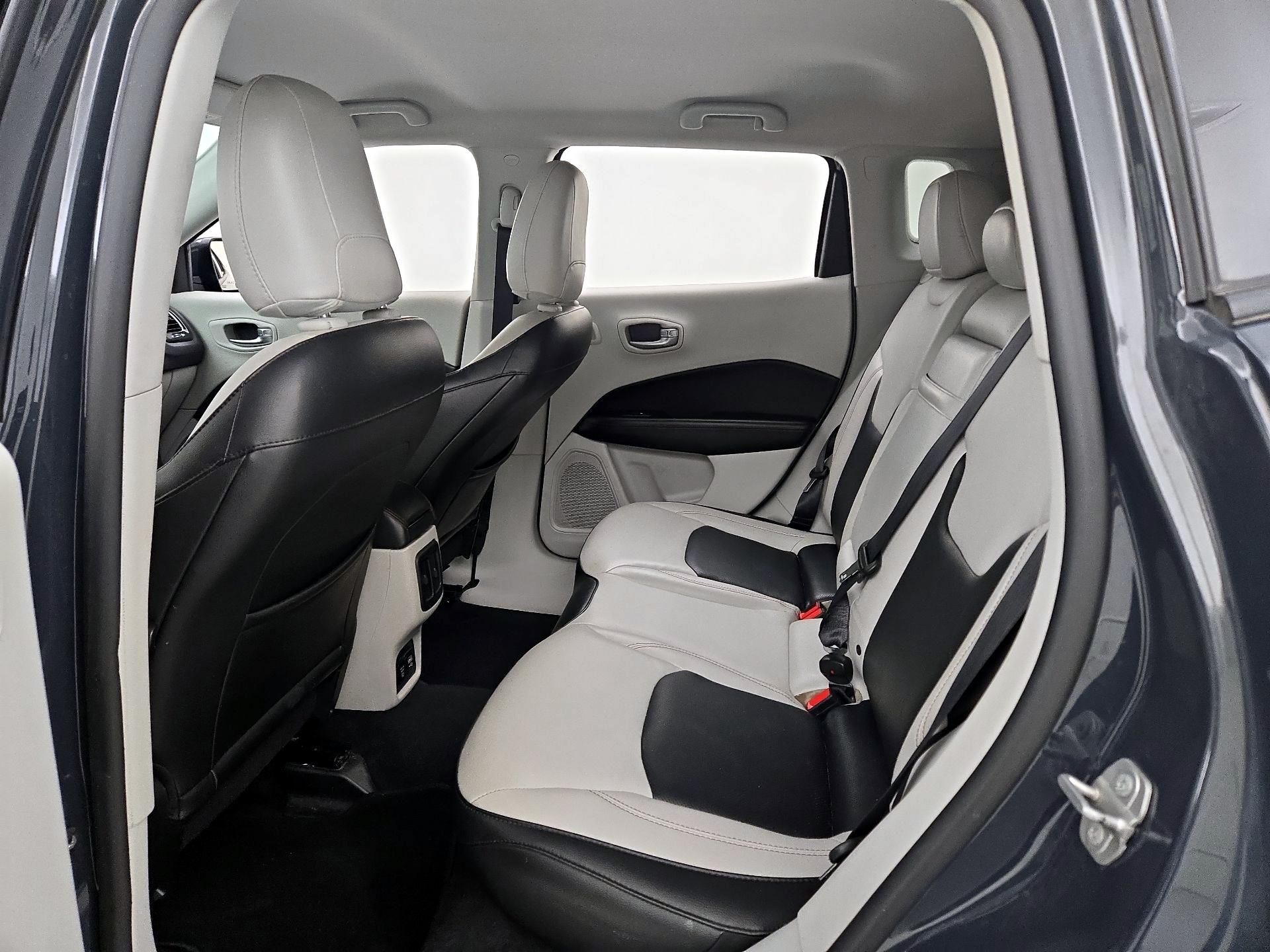 Thumbnail: 2018 Jeep Compass - 20