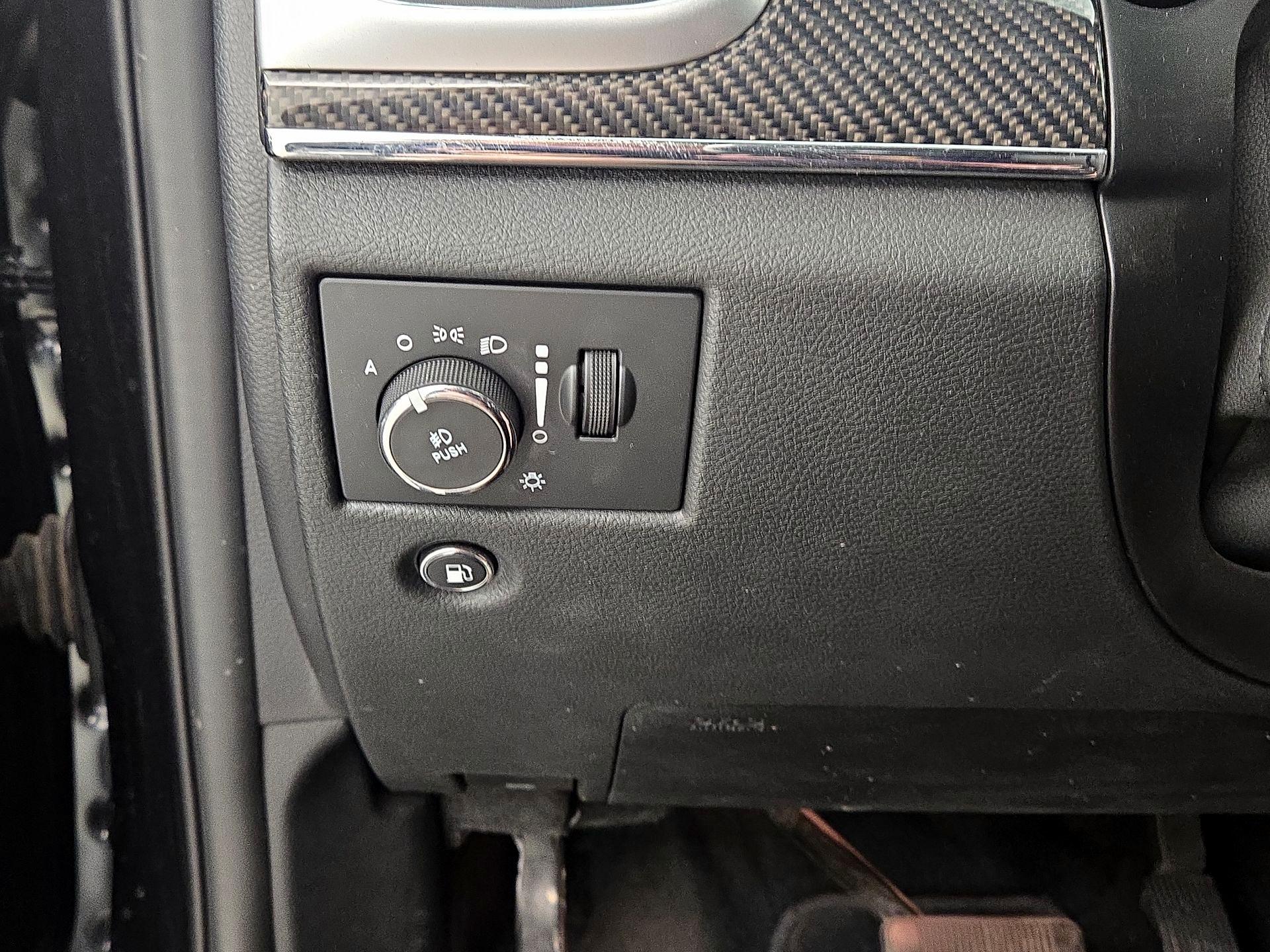 Thumbnail: 2015 Jeep Grand Cherokee - 13