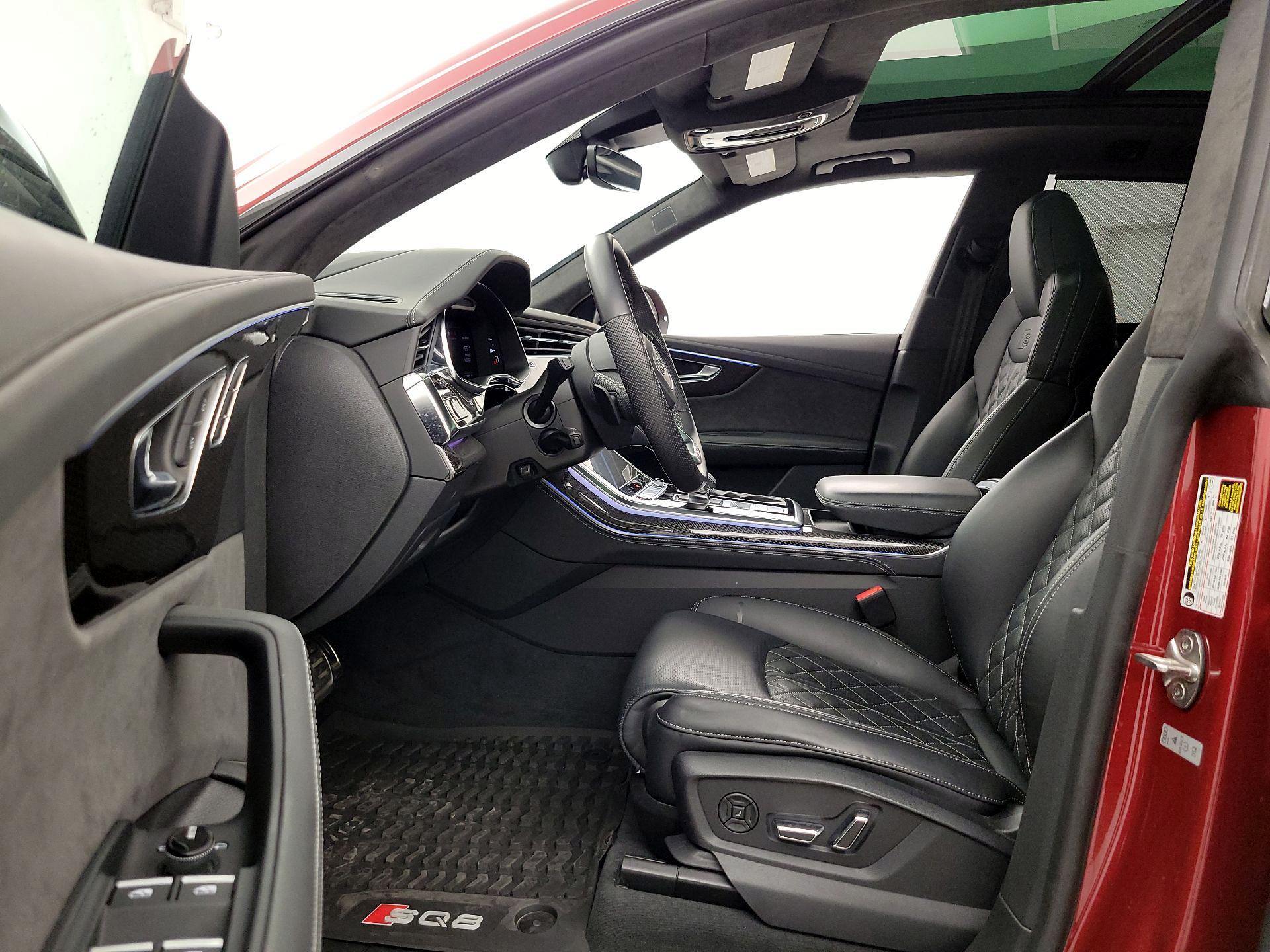 Thumbnail: 2022 Audi SQ8 - 11
