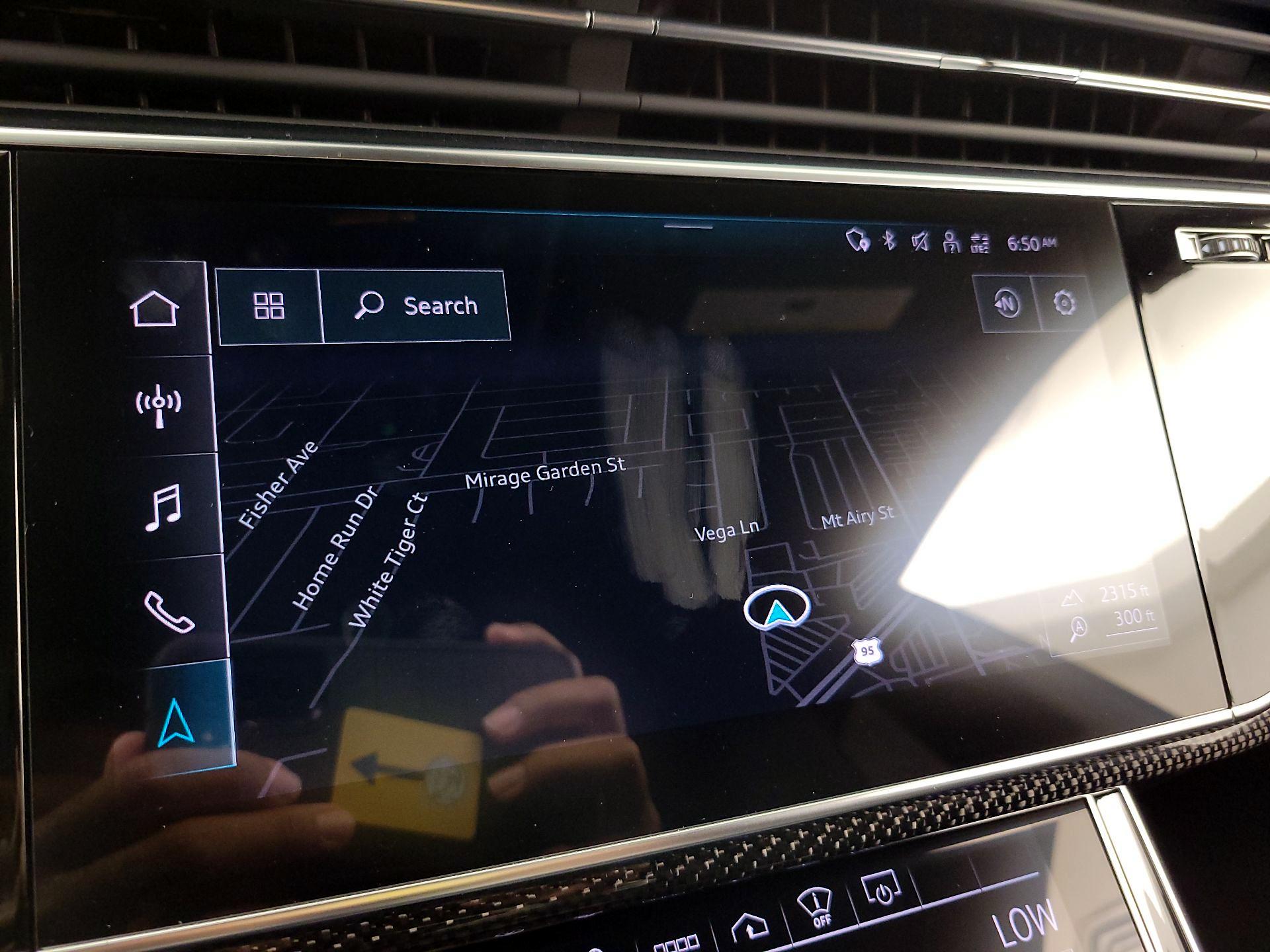 Thumbnail: 2022 Audi SQ8 - 14