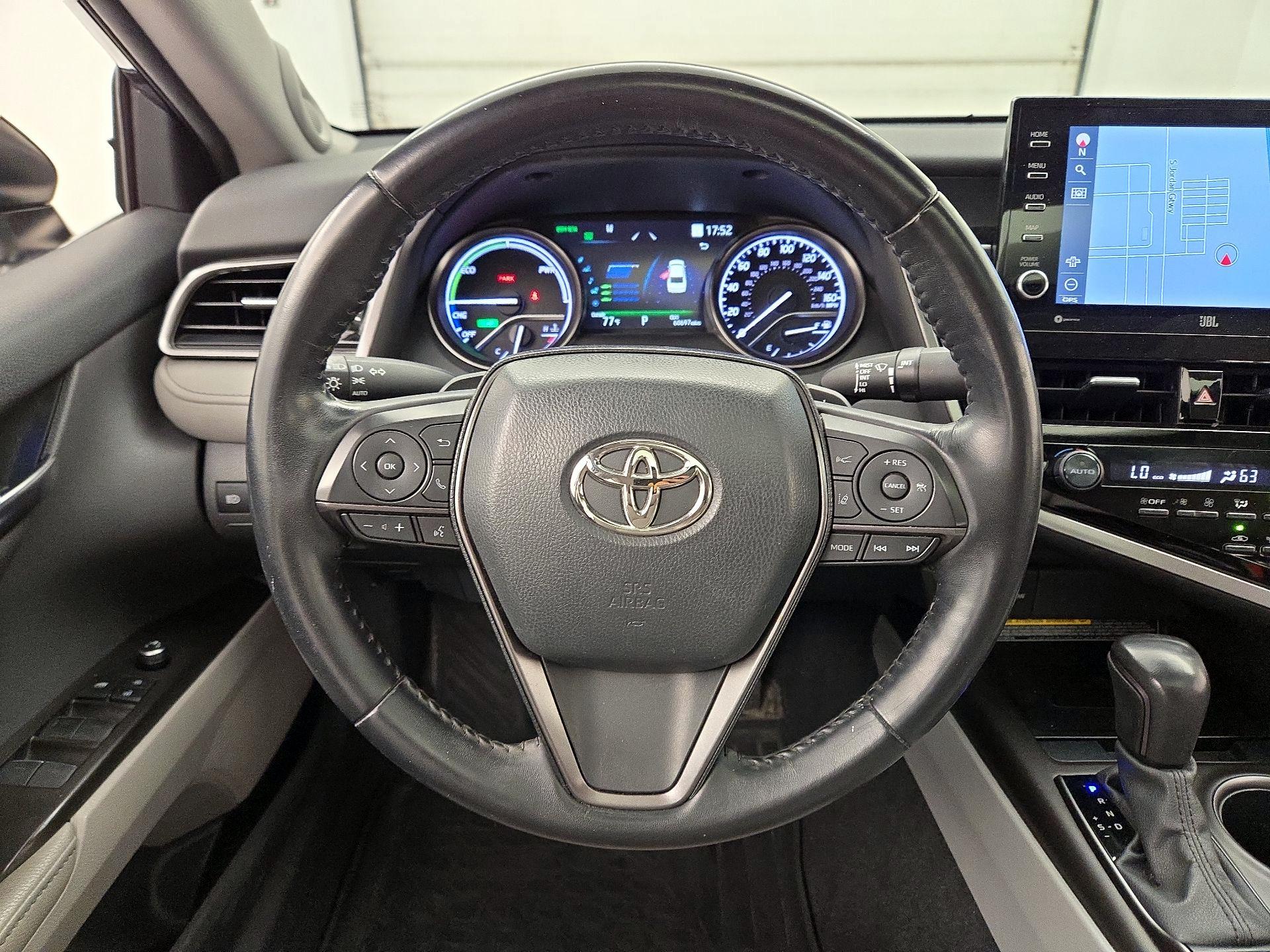 Thumbnail: 2021 Toyota Camry - 10