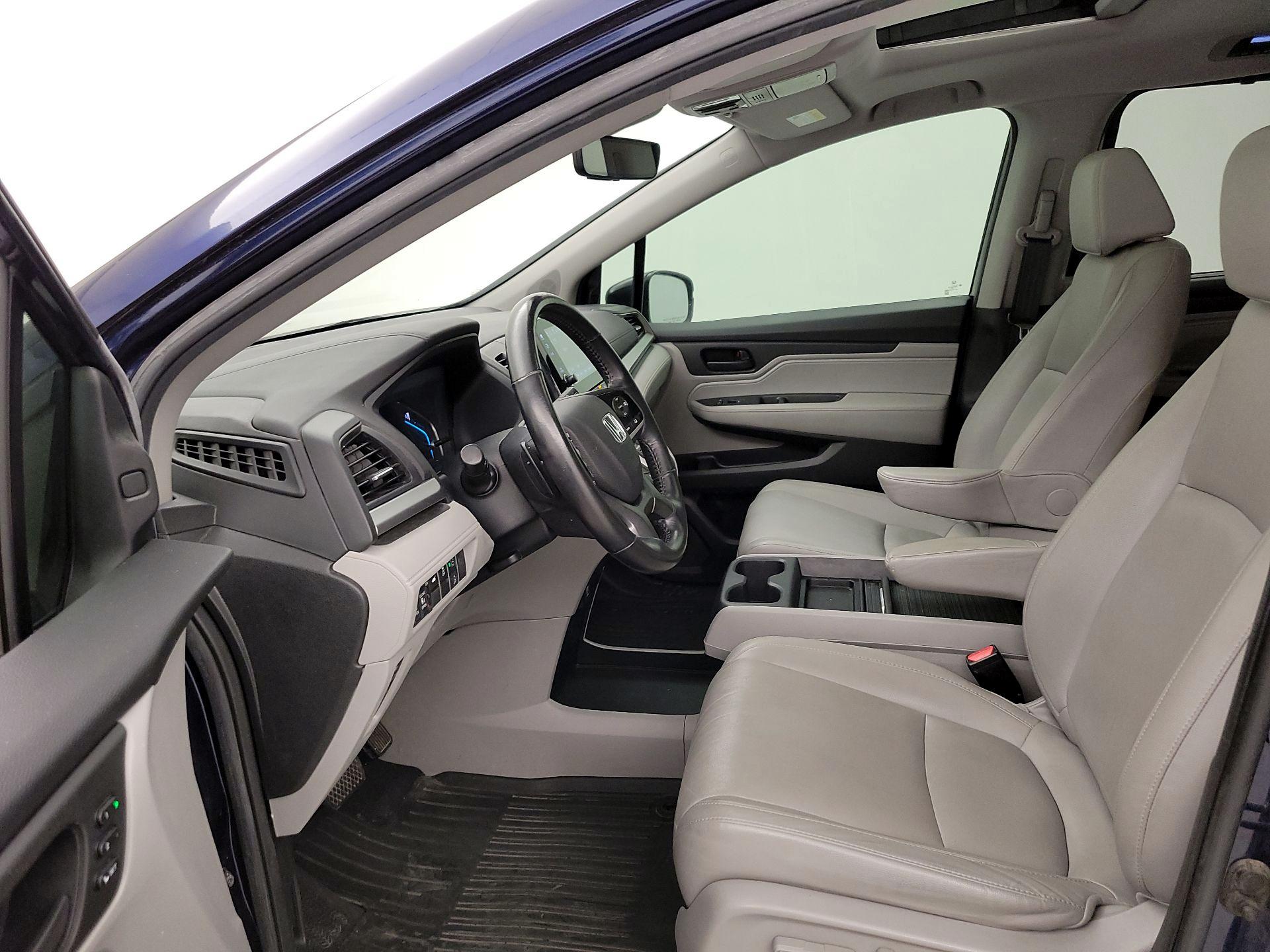 Thumbnail: 2019 Honda Odyssey - 11