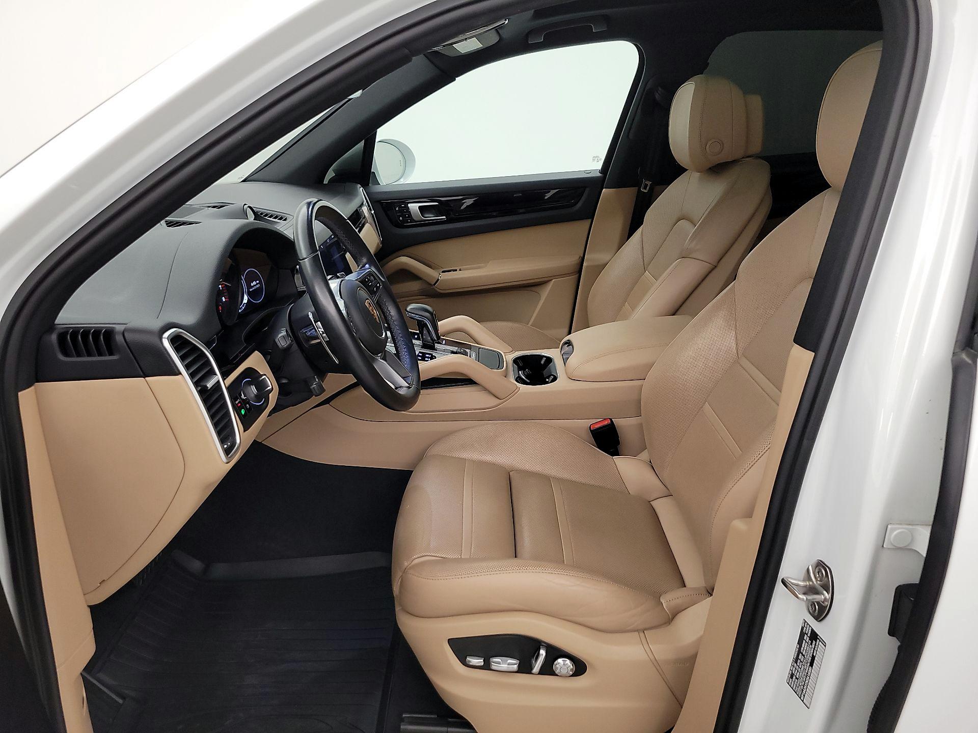 Thumbnail: 2019 Porsche Cayenne - 11