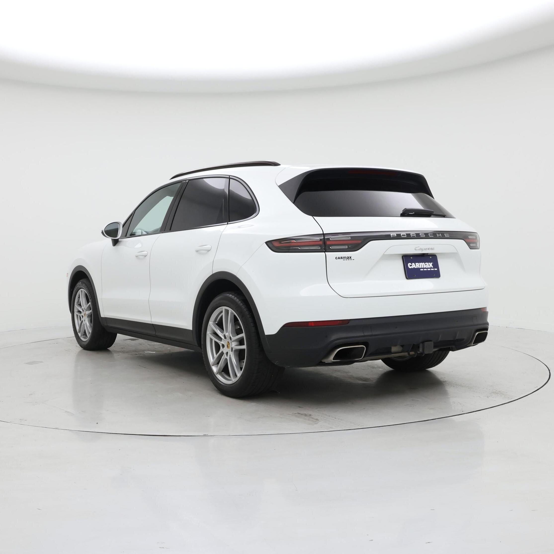 Thumbnail: 2019 Porsche Cayenne - 2