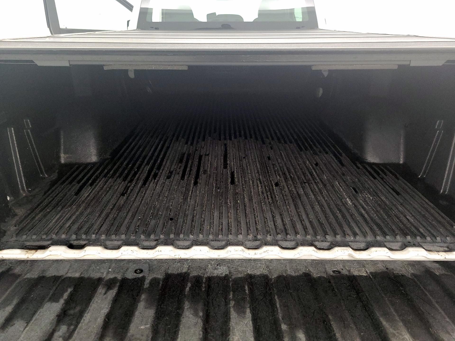 Thumbnail: 2020 Chevrolet Silverado 1500 - 19