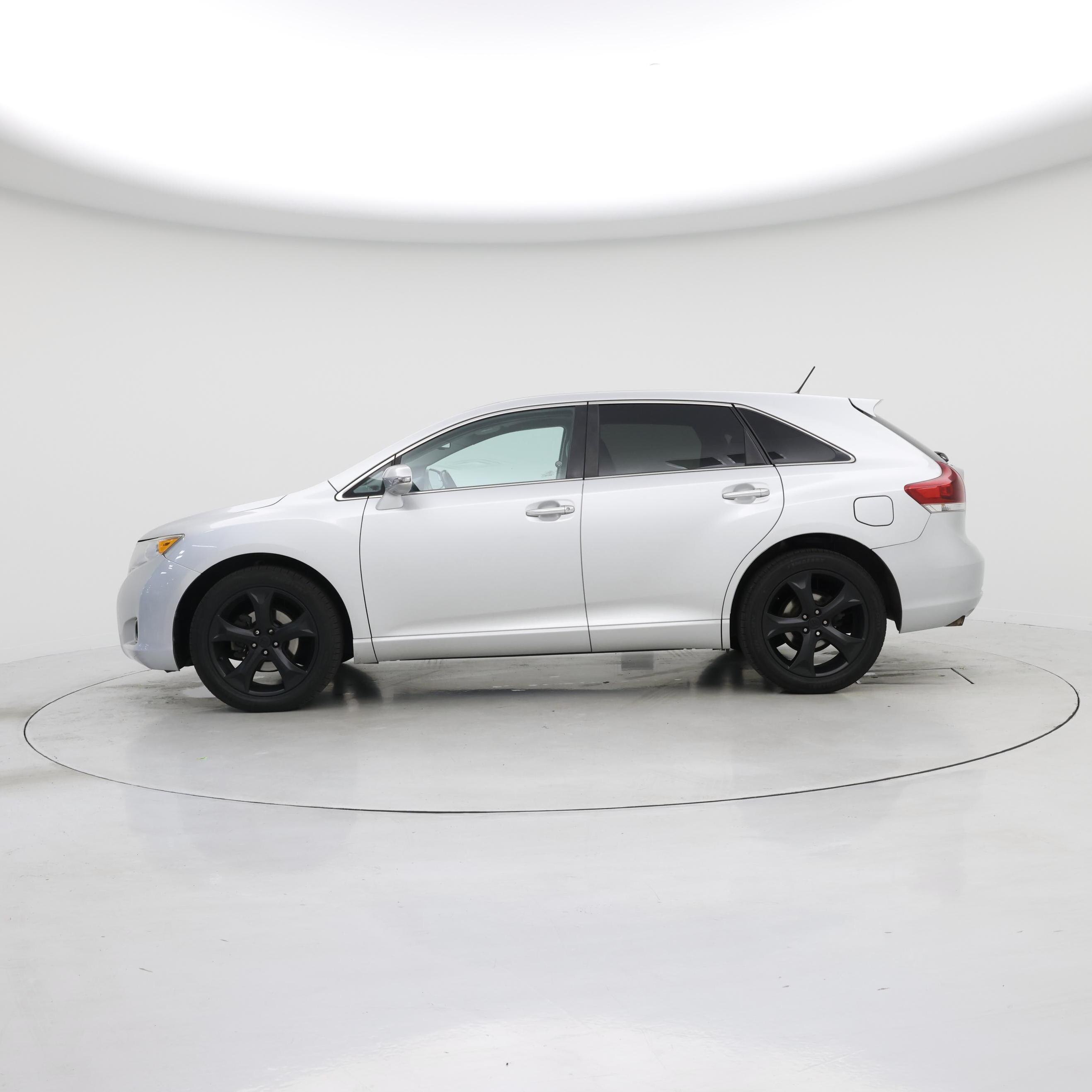 Thumbnail: 2014 Toyota Venza - 3