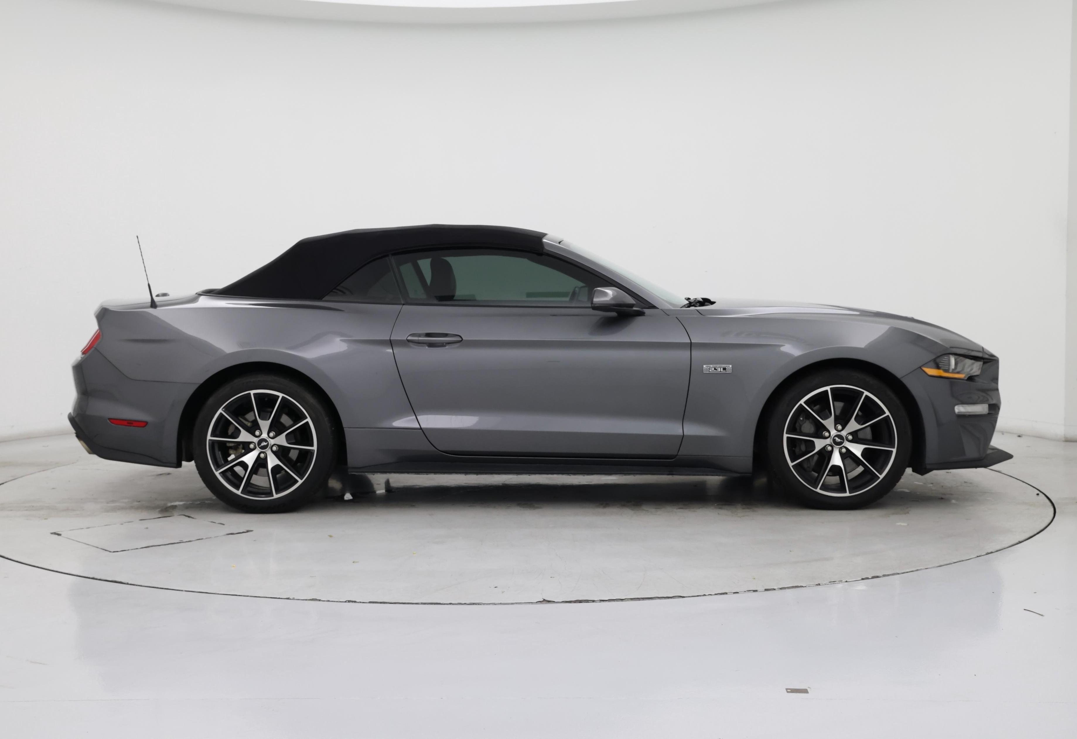 Thumbnail: 2022 Ford Mustang - 7