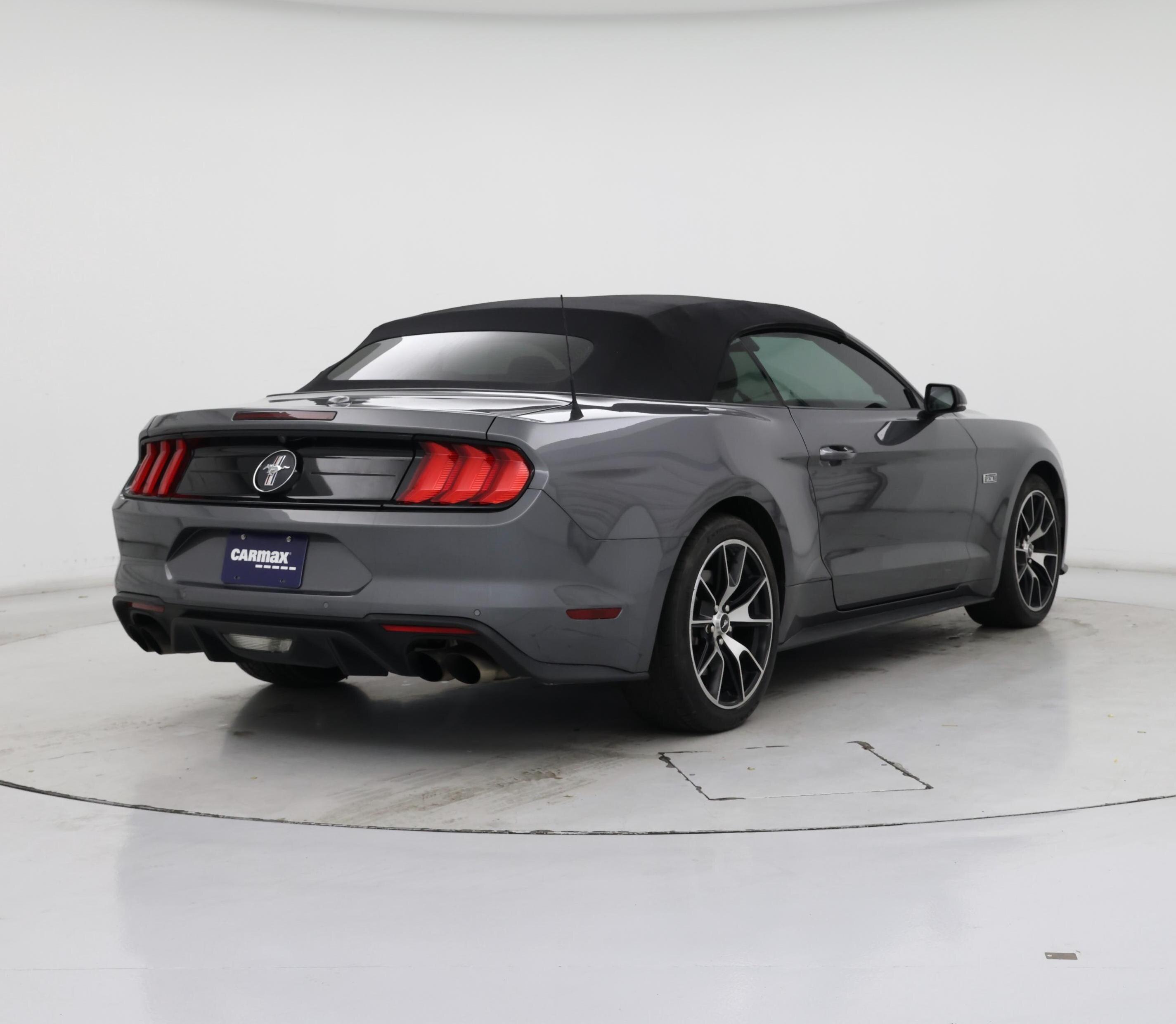 Thumbnail: 2022 Ford Mustang - 8