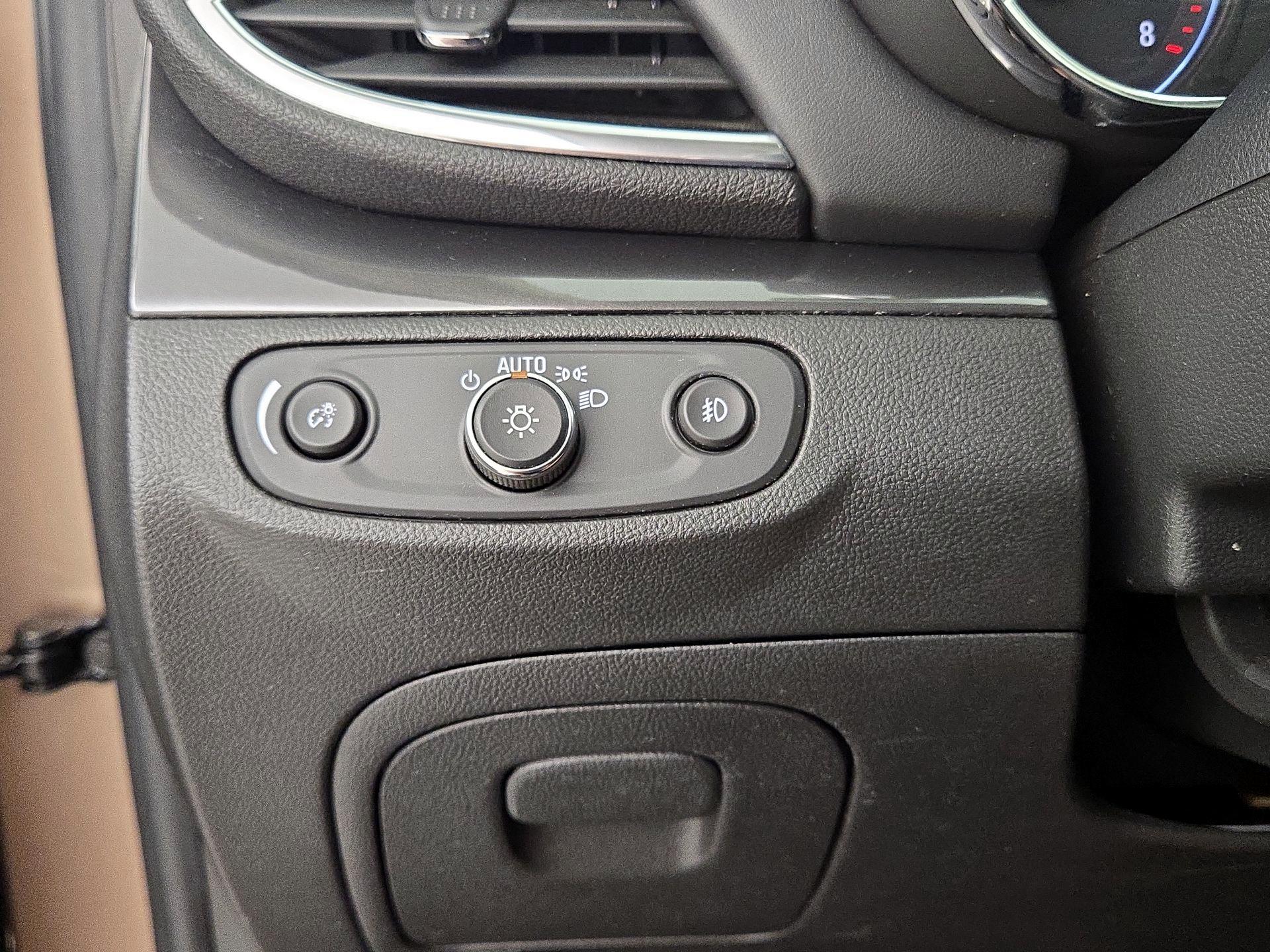 Thumbnail: 2018 Buick Encore - 13