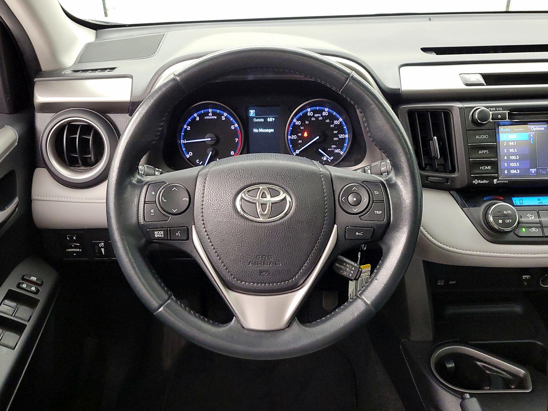 Thumbnail: 2017 Toyota RAV4 - 10