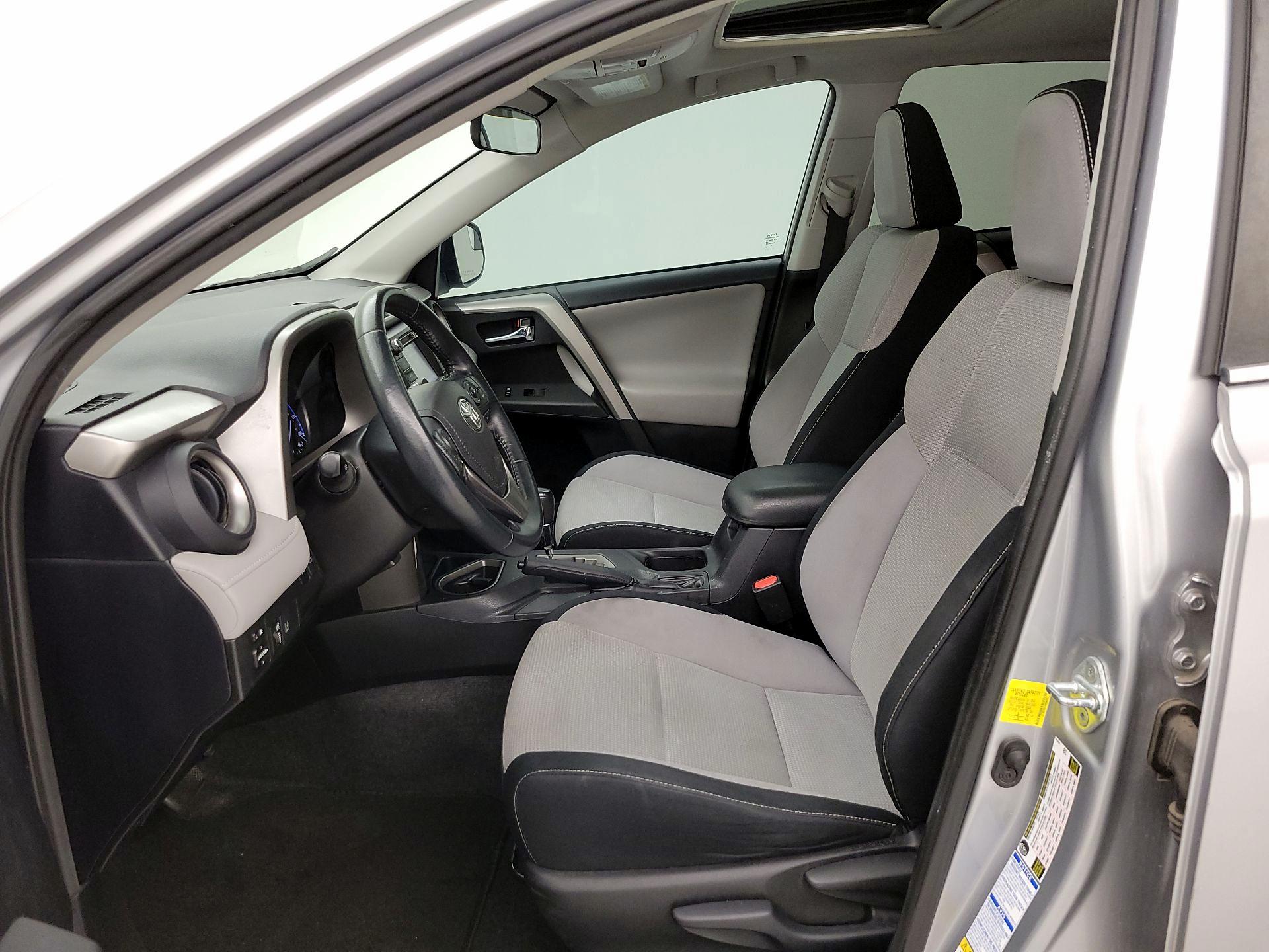 Thumbnail: 2017 Toyota RAV4 - 11