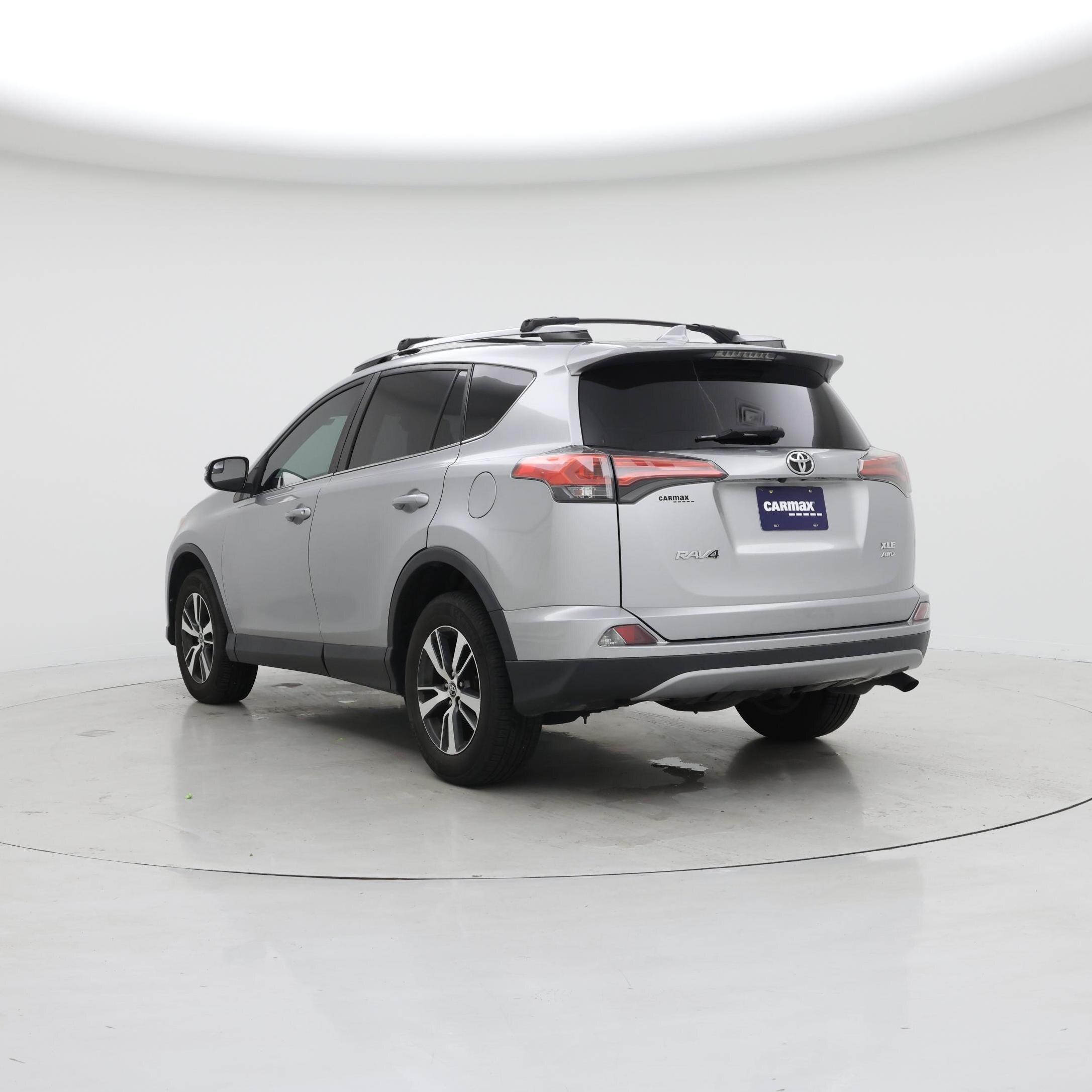Thumbnail: 2017 Toyota RAV4 - 2