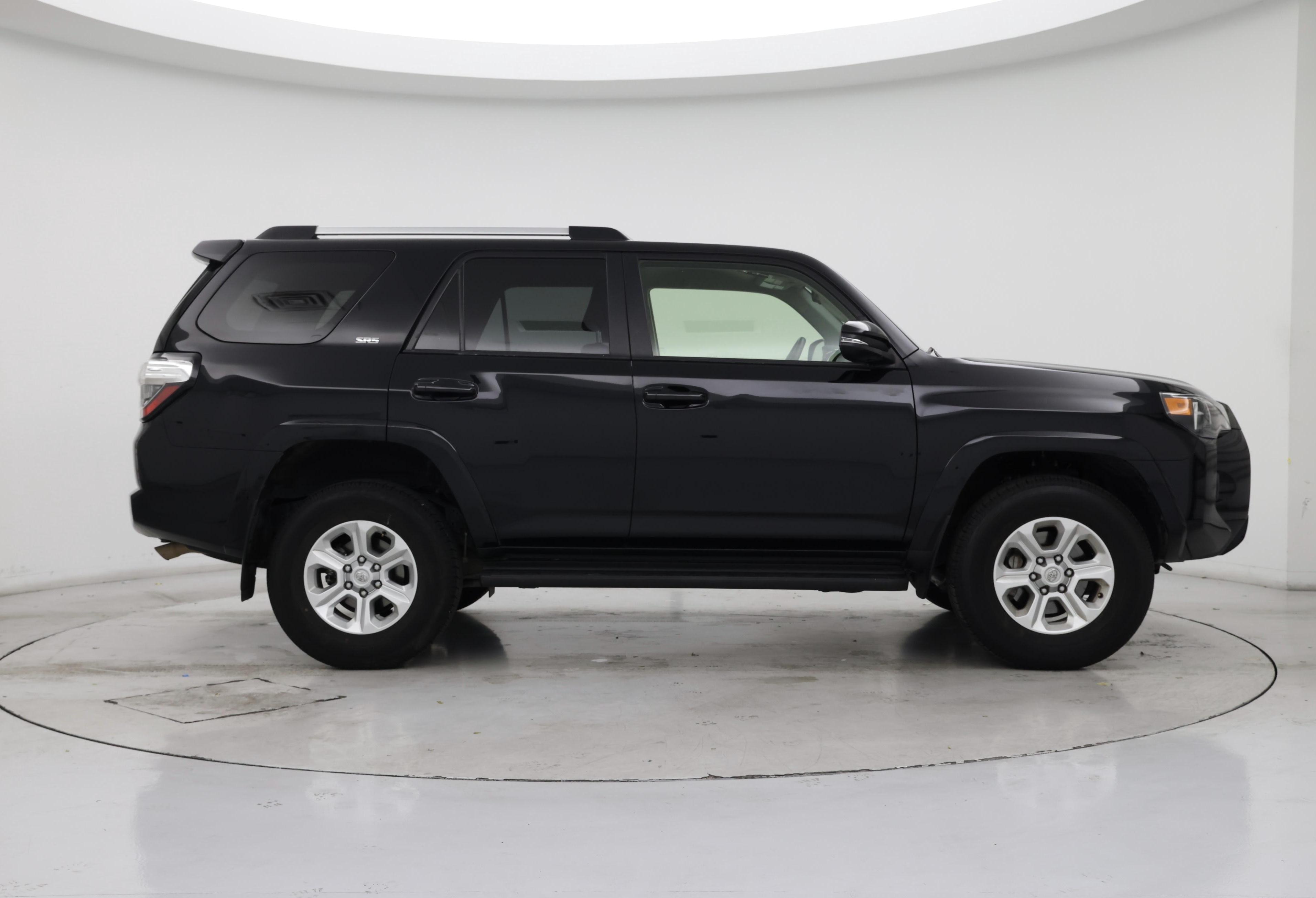 Thumbnail: 2024 Toyota 4Runner - 7