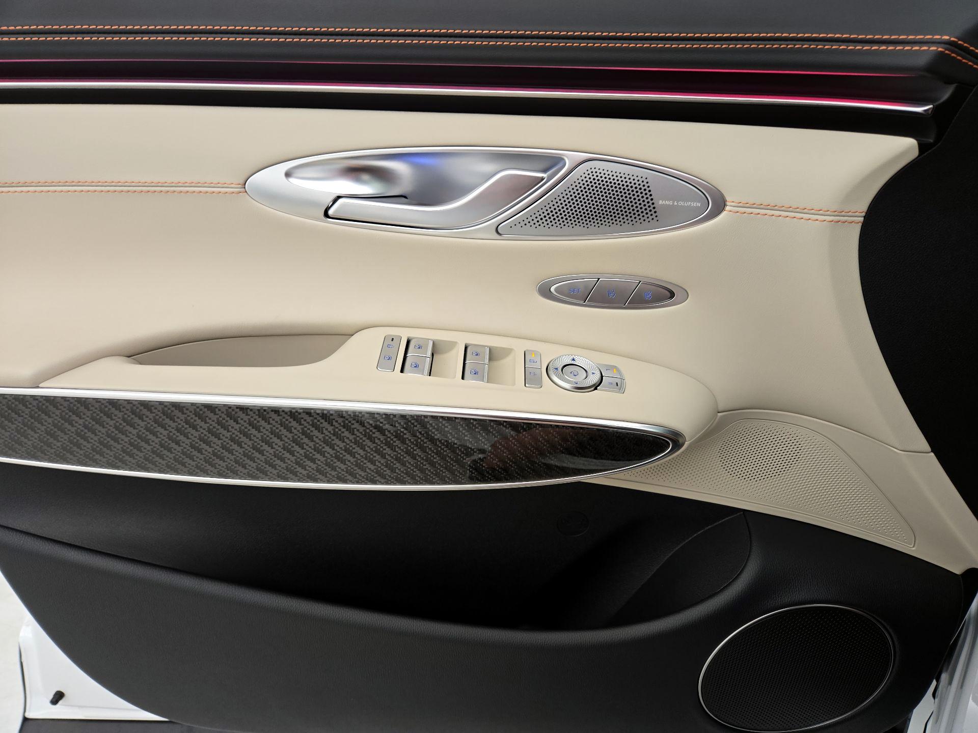 Thumbnail: 2026 Genesis GV70 - 12