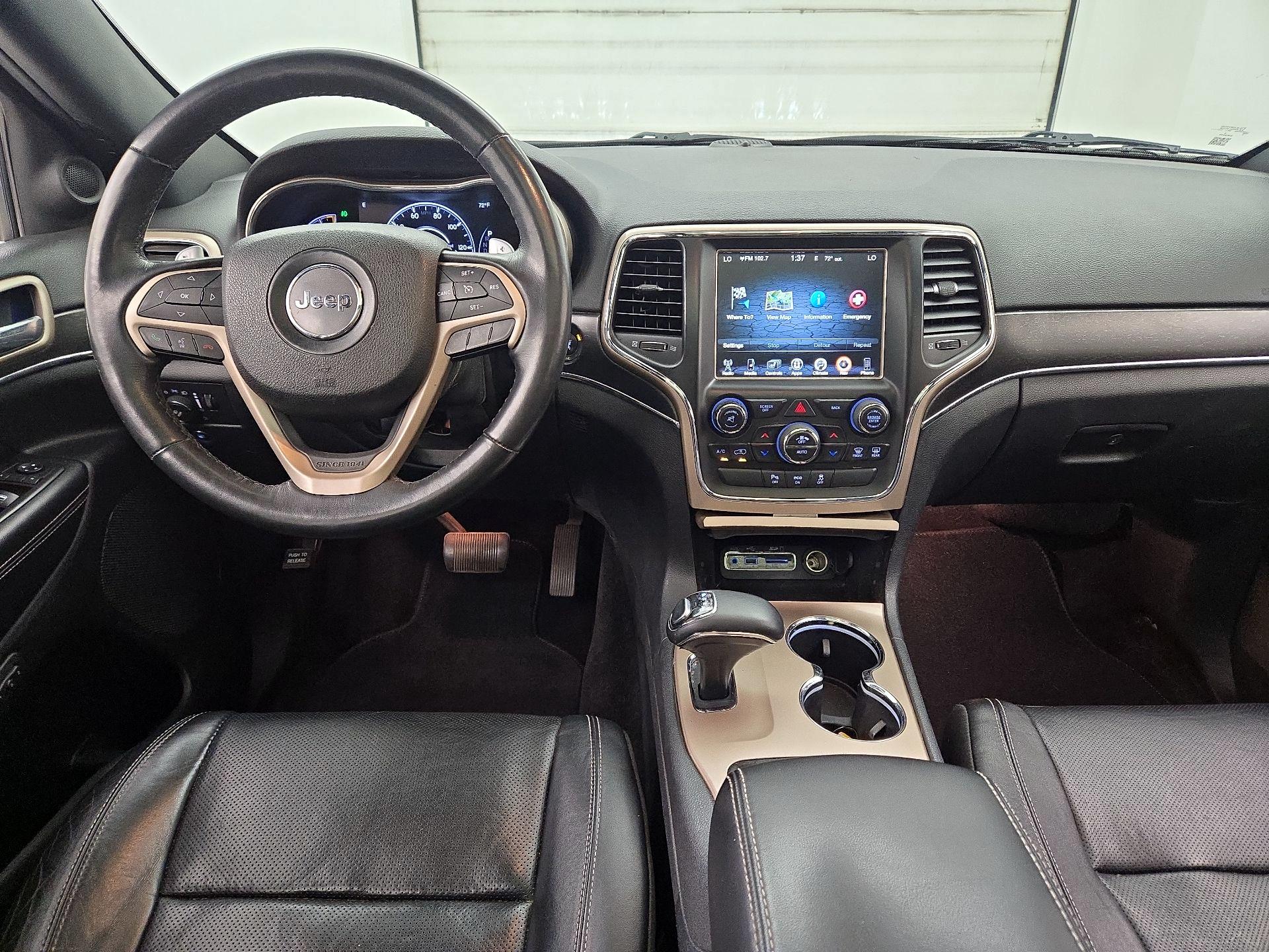 Thumbnail: 2015 Jeep Grand Cherokee - 9