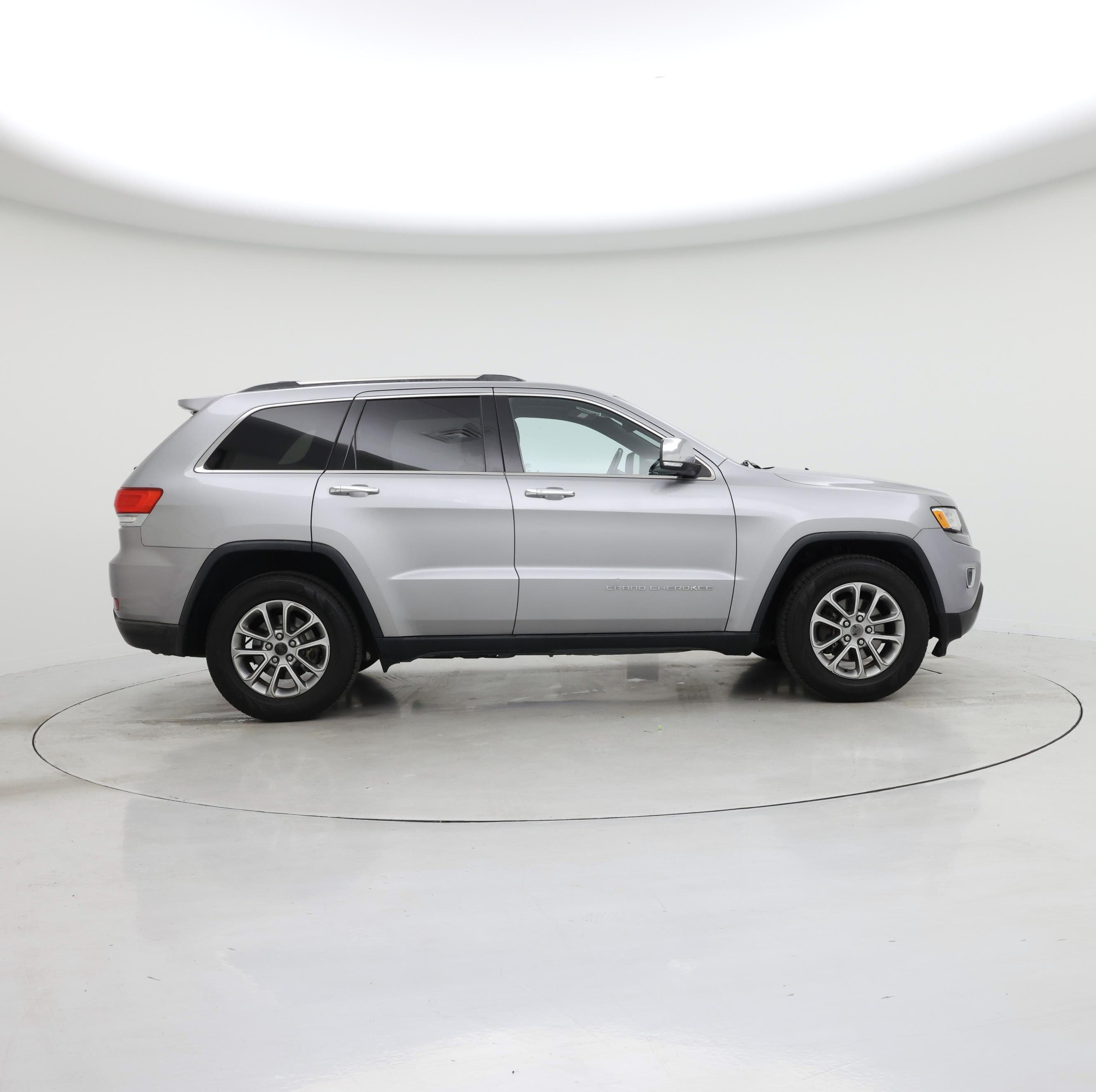 Thumbnail: 2015 Jeep Grand Cherokee - 7