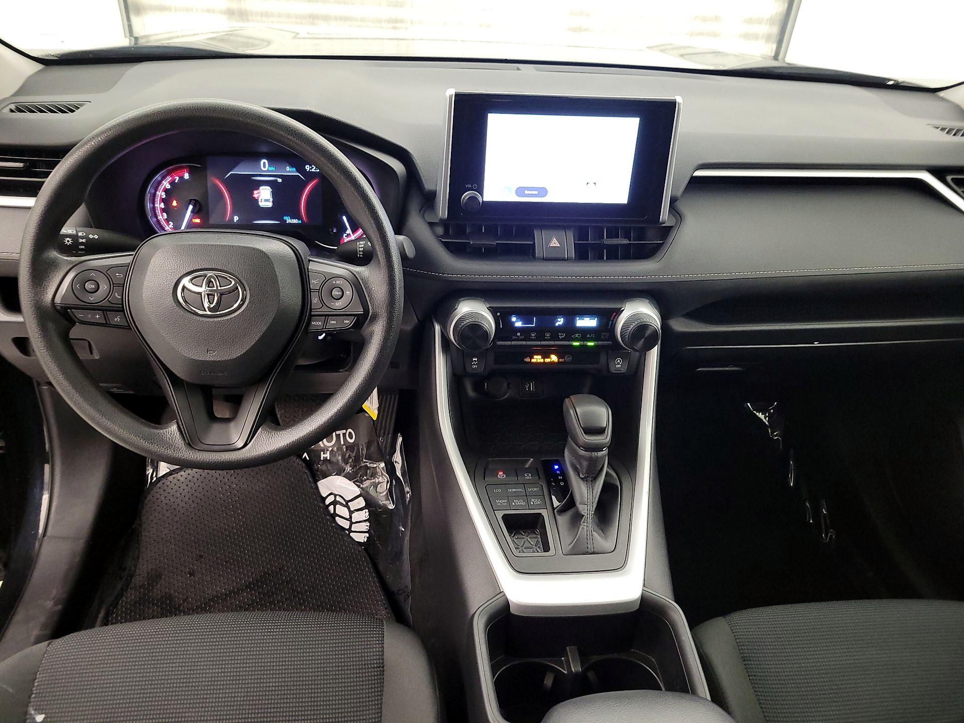 Thumbnail: 2024 Toyota RAV4 - 9