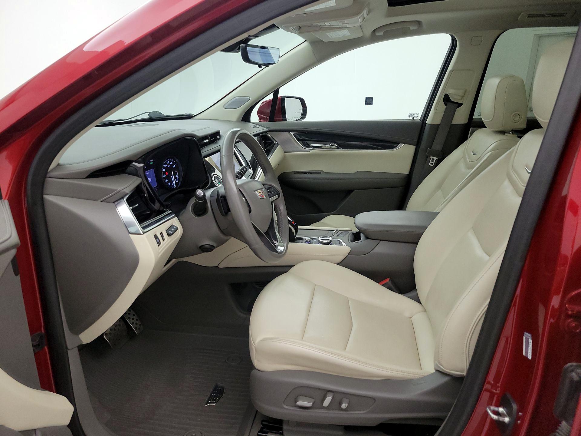 Thumbnail: 2022 Cadillac XT6 - 11