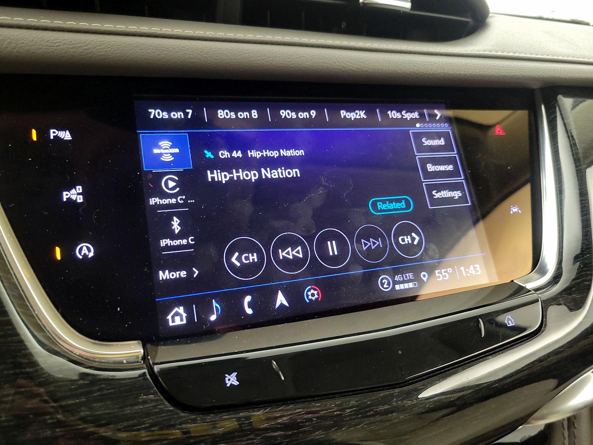 Thumbnail: 2022 Cadillac XT6 - 15