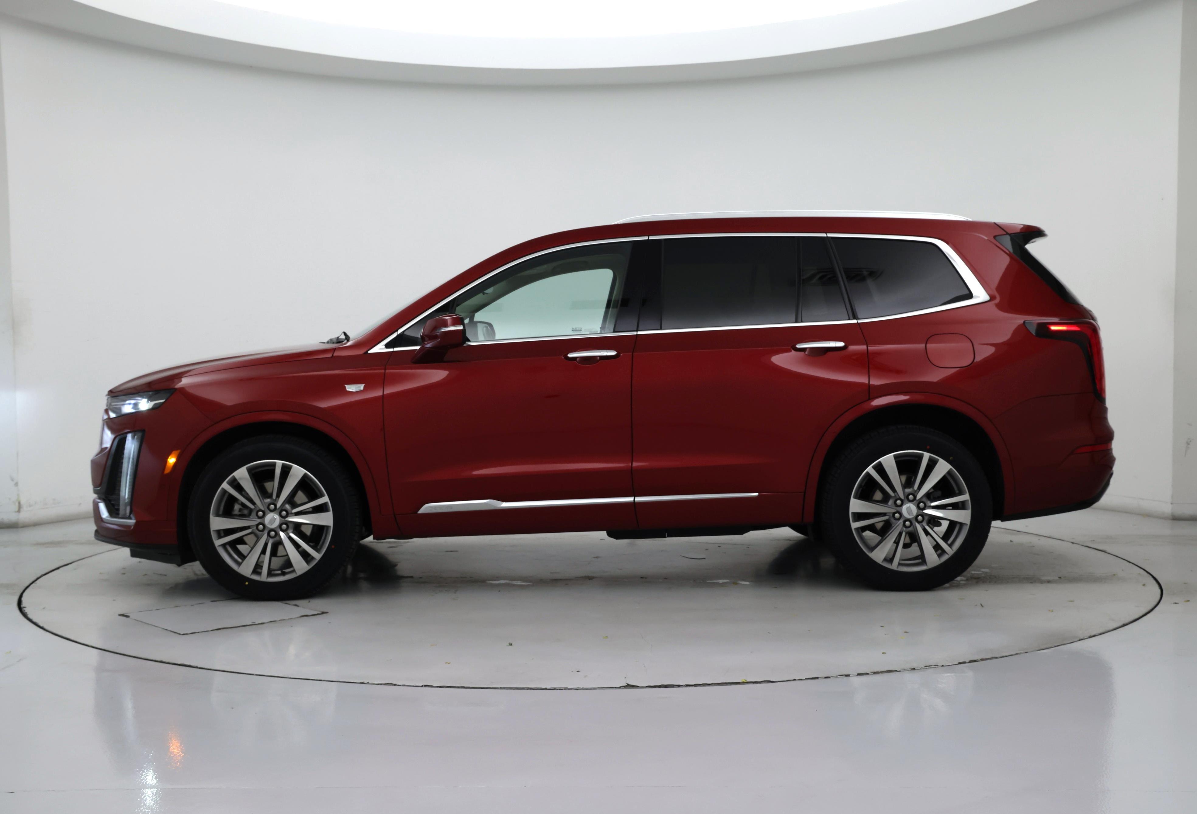 Thumbnail: 2022 Cadillac XT6 - 3