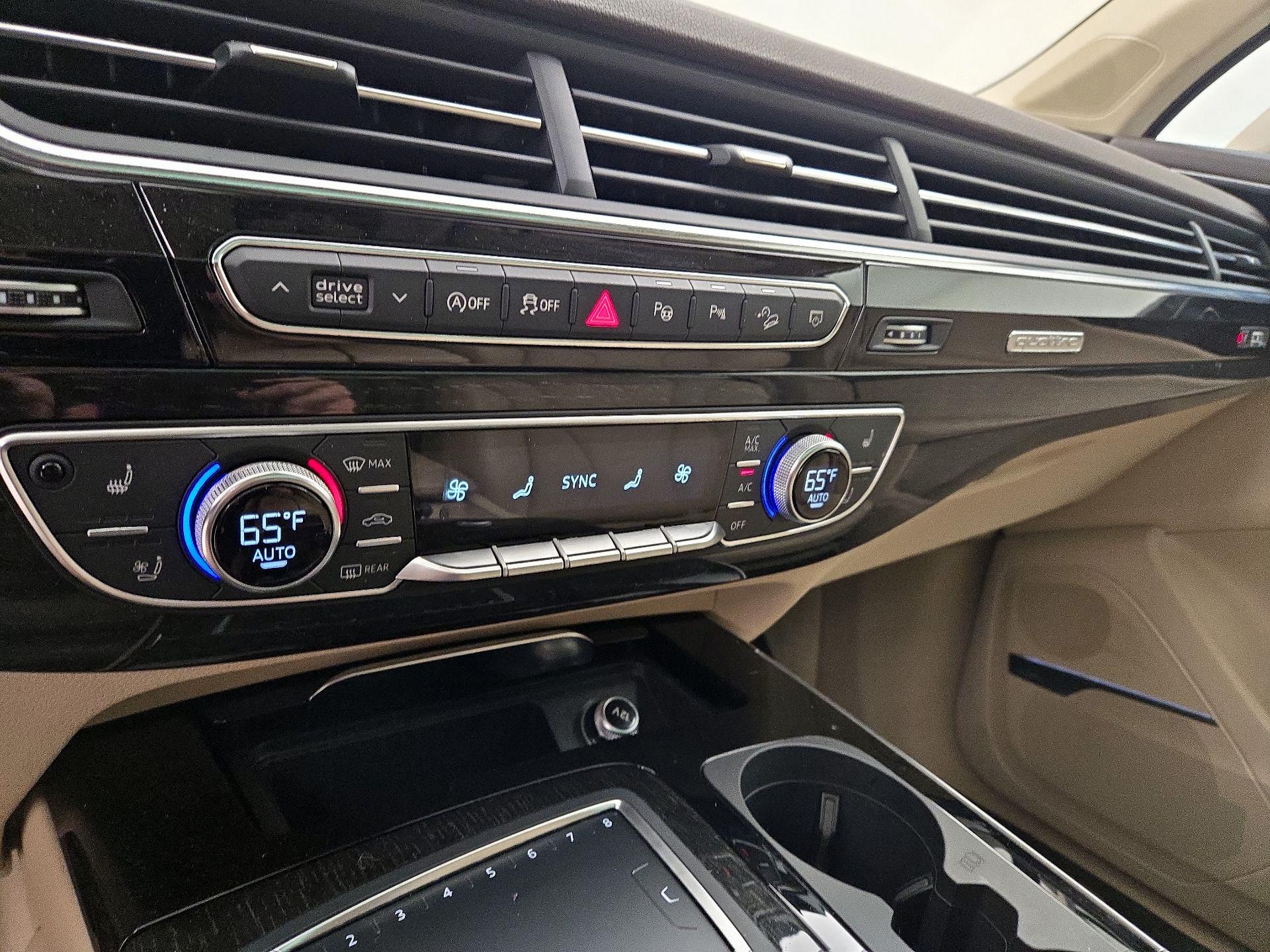 Thumbnail: 2019 Audi Q7 - 17