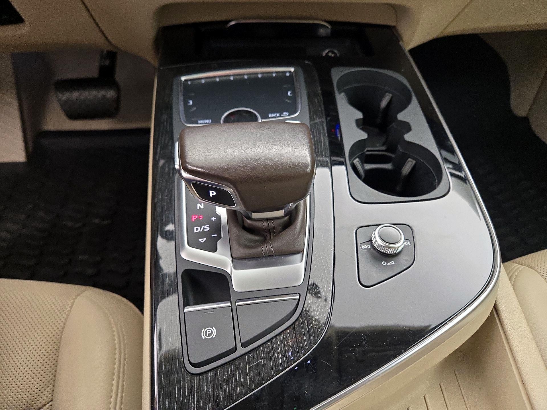 Thumbnail: 2019 Audi Q7 - 18