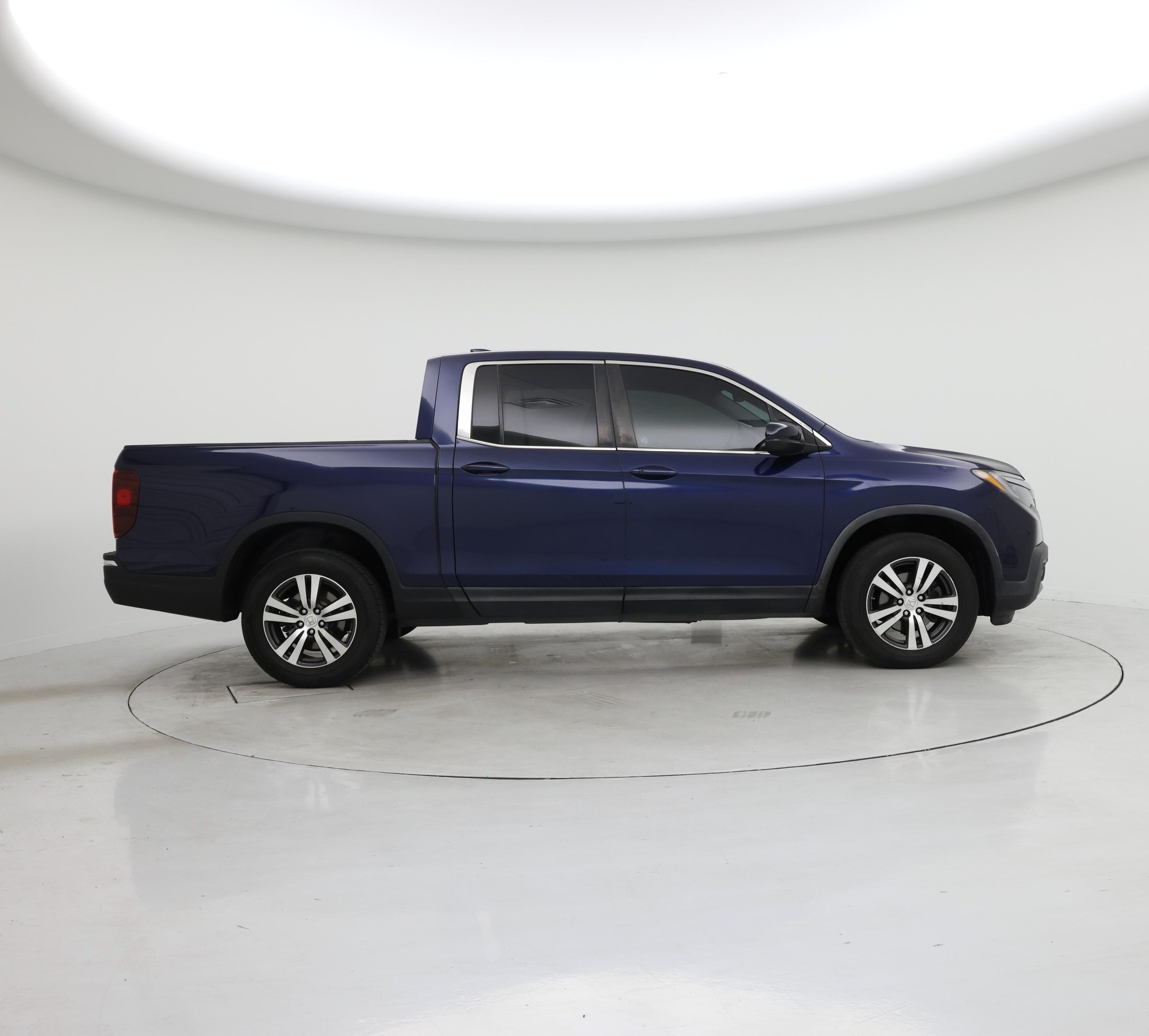 Thumbnail: 2017 Honda Ridgeline - 7